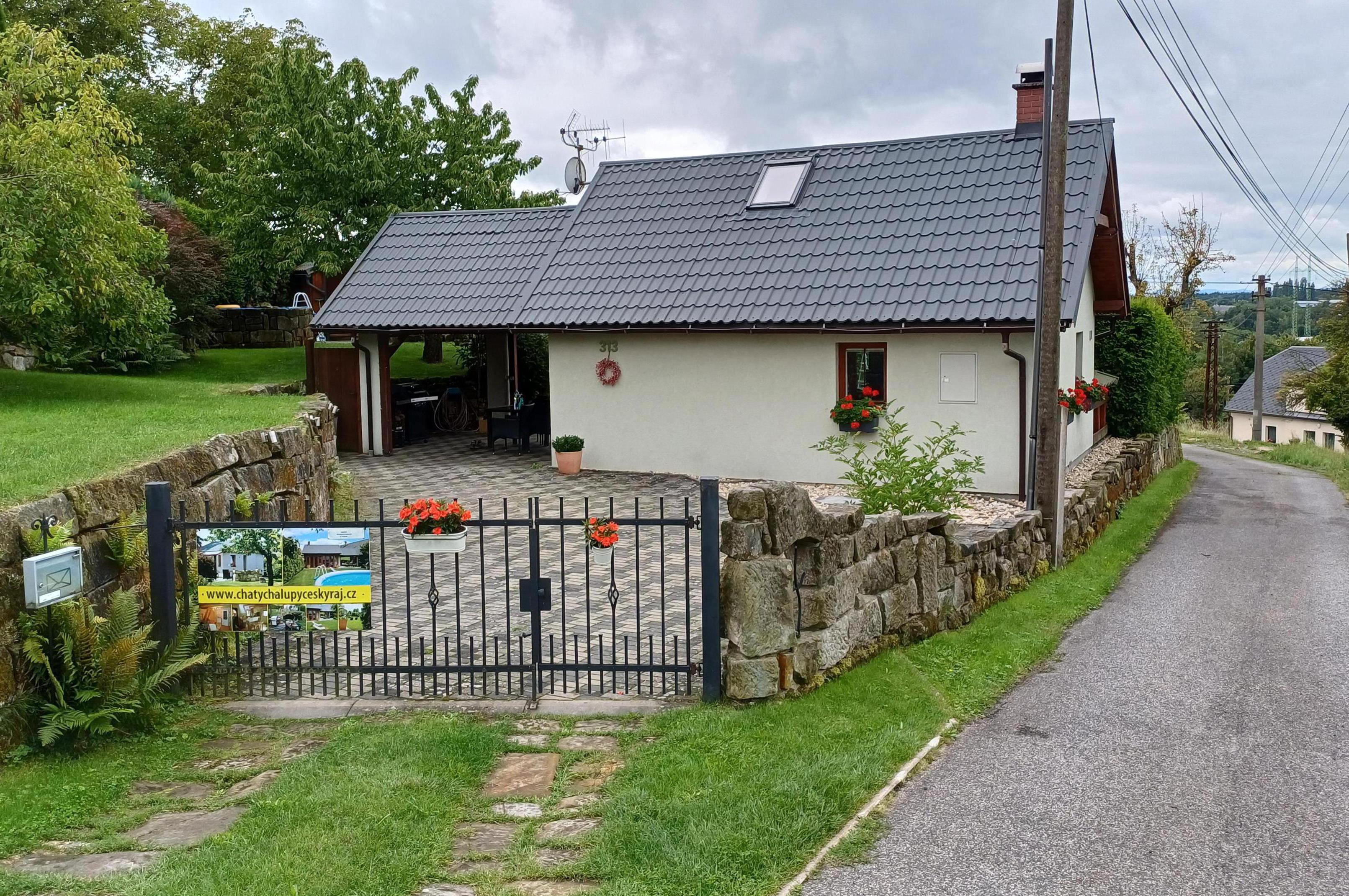 Petr Hloucal - Chaty Chalupy Český ráj