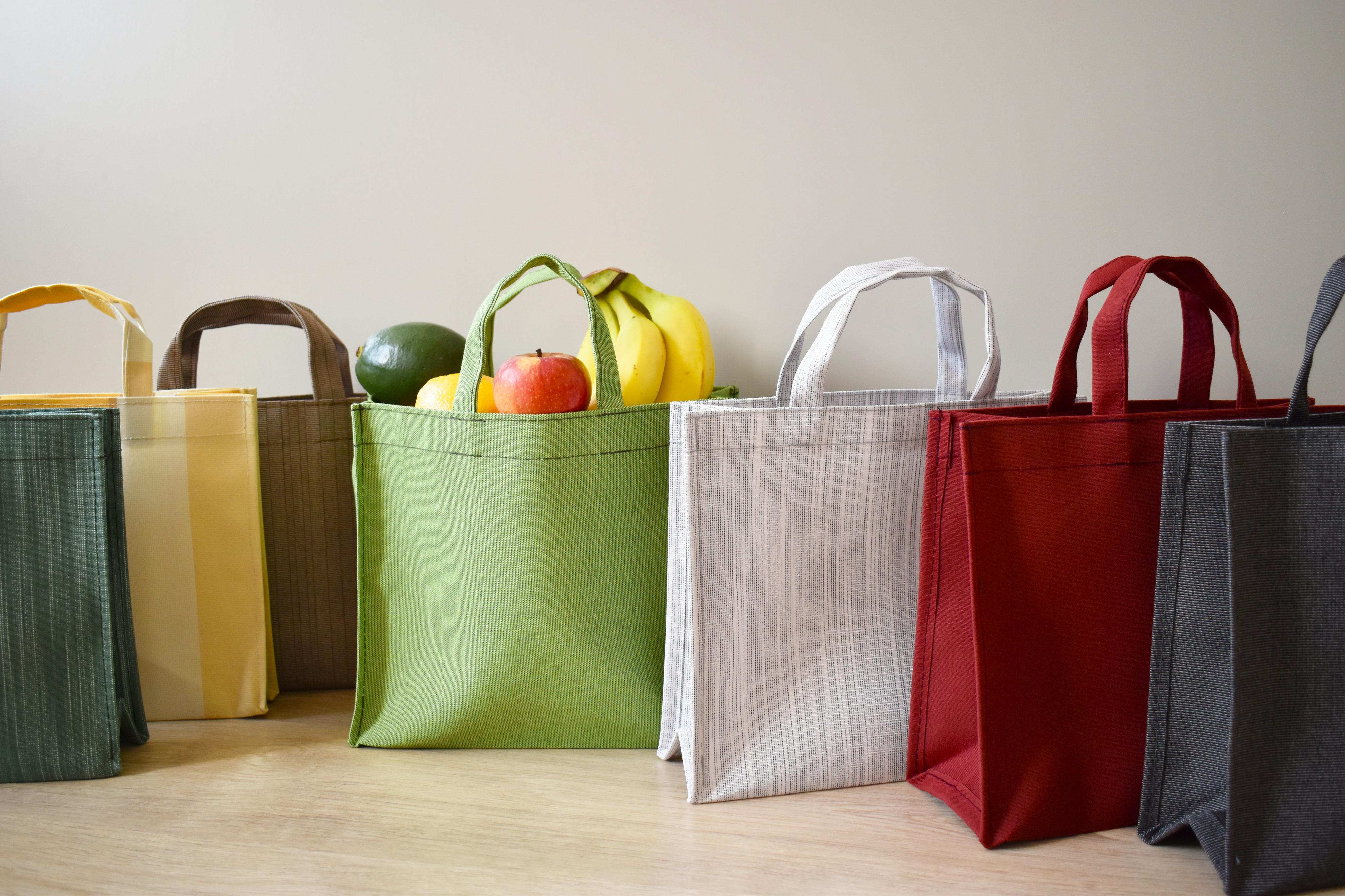 ŠITÍ POTAHŮ, SLUNEČNÍKŮ A TAŠEK