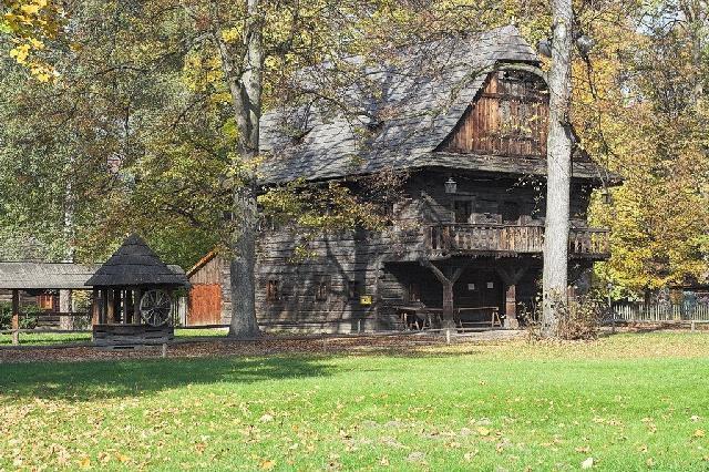Valašské muzeum v přírodě - Dřevěné městečko foto 4