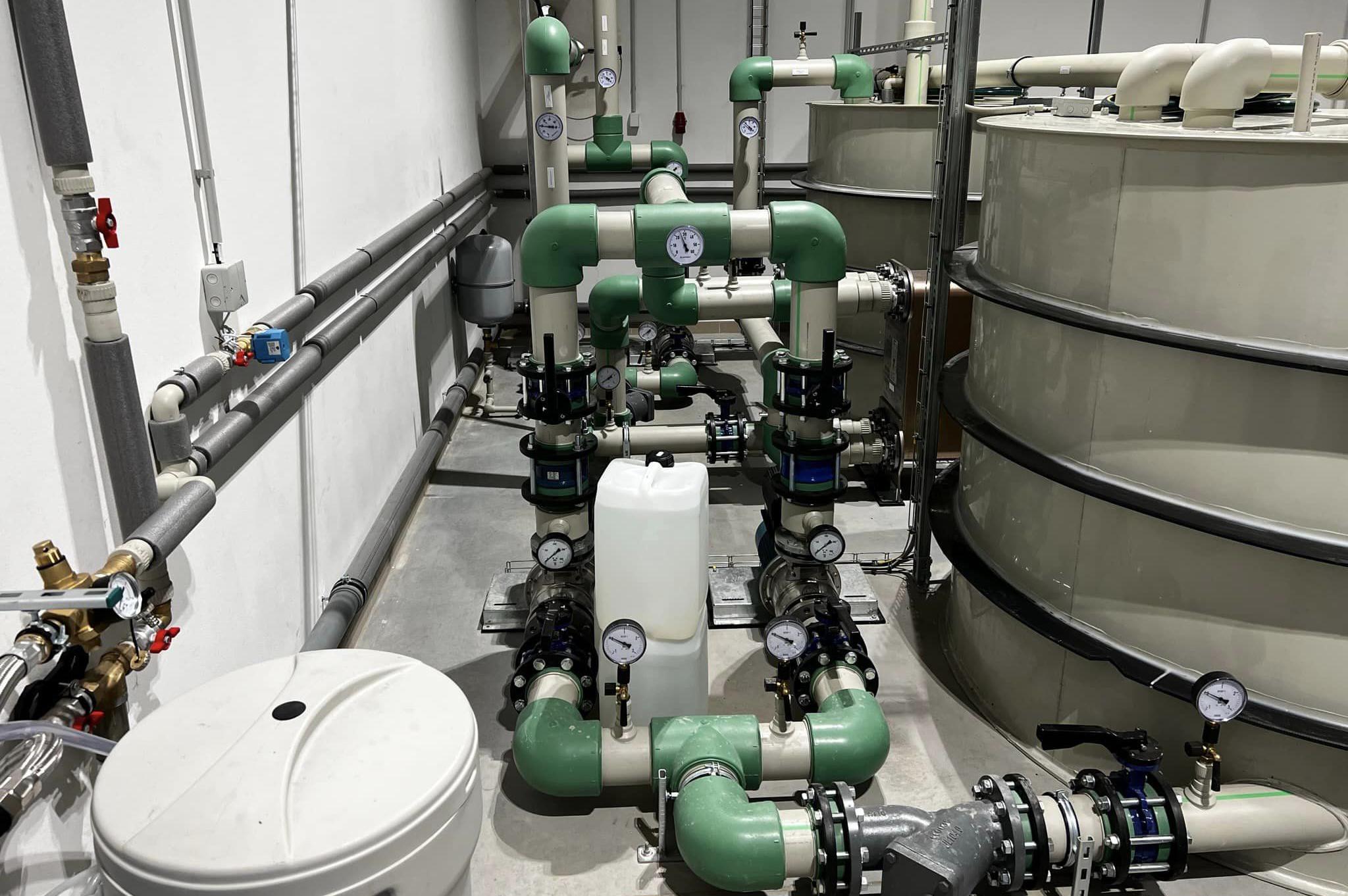 Jaromír Novák	- Instalatér