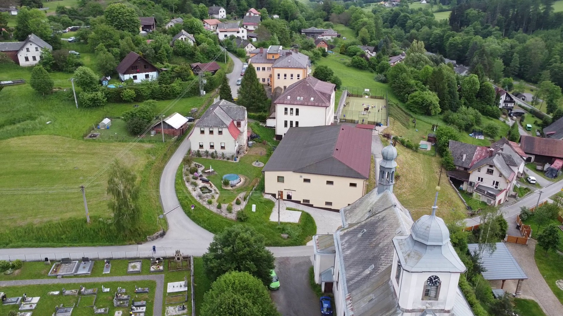 Háje nad Jizerou - obecní úřad foto 3