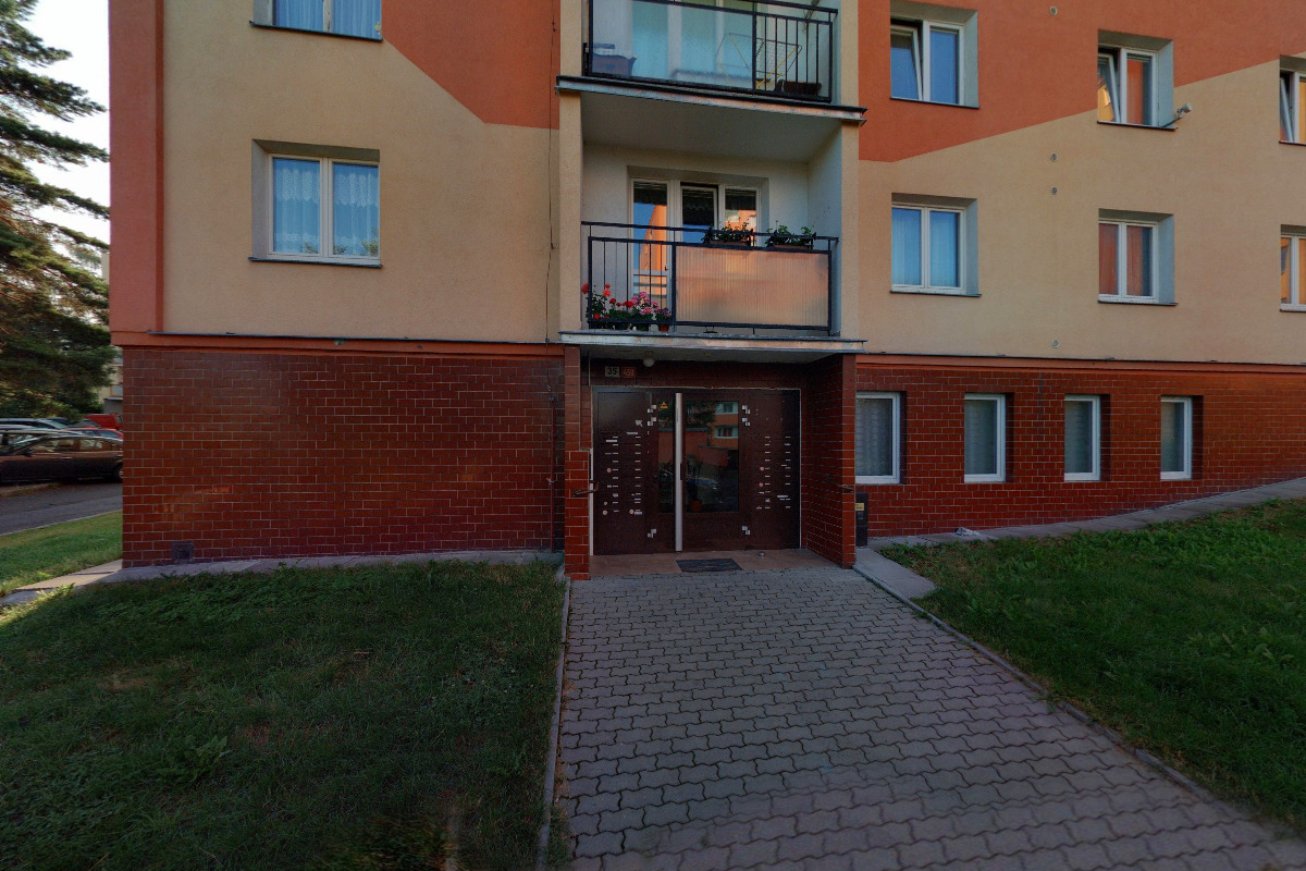 Přístrojová mobilní pedikúra a masáže foto 2