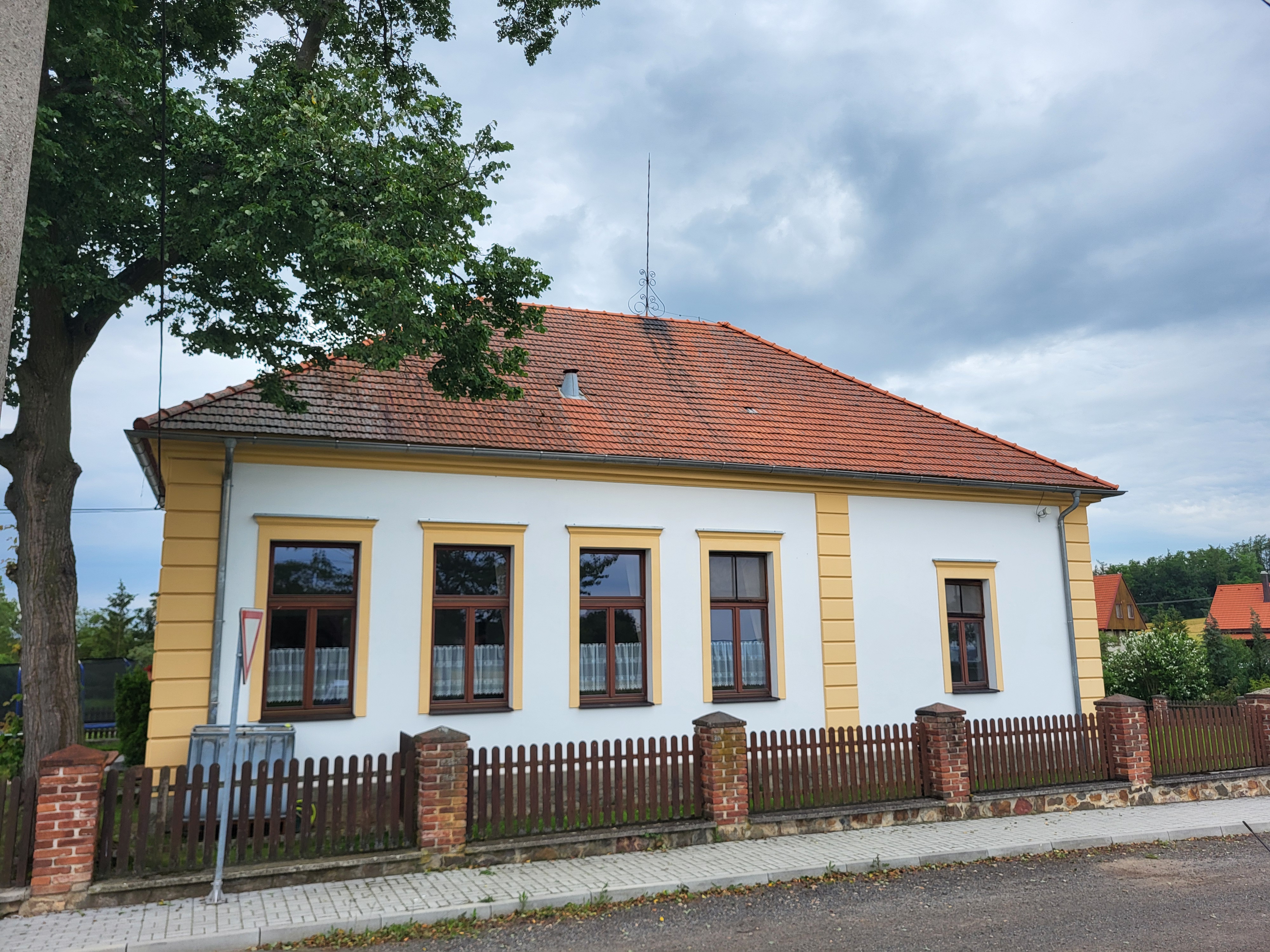 Chlum - obecní úřad foto 4