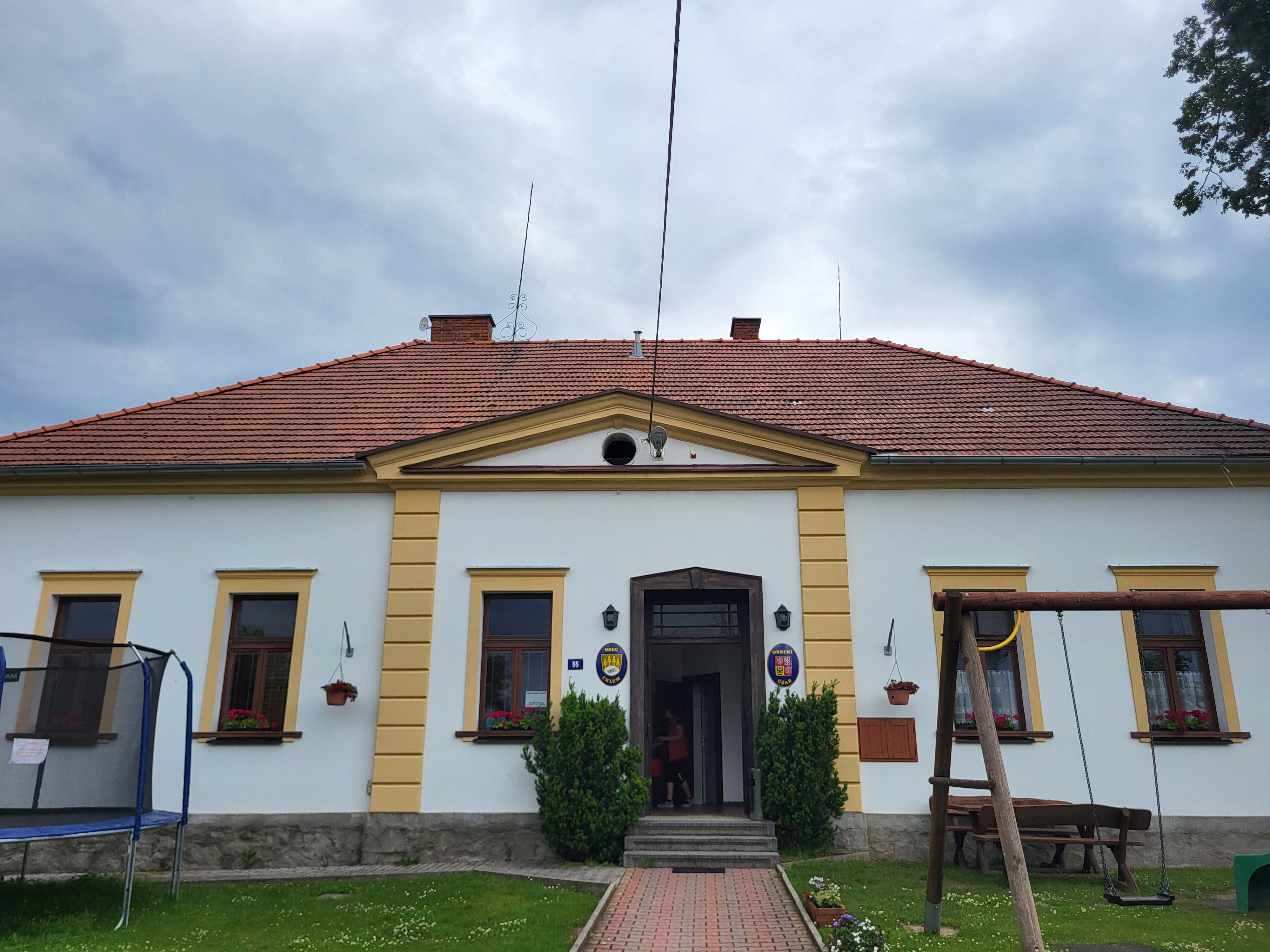 Chlum - obecní úřad foto 6