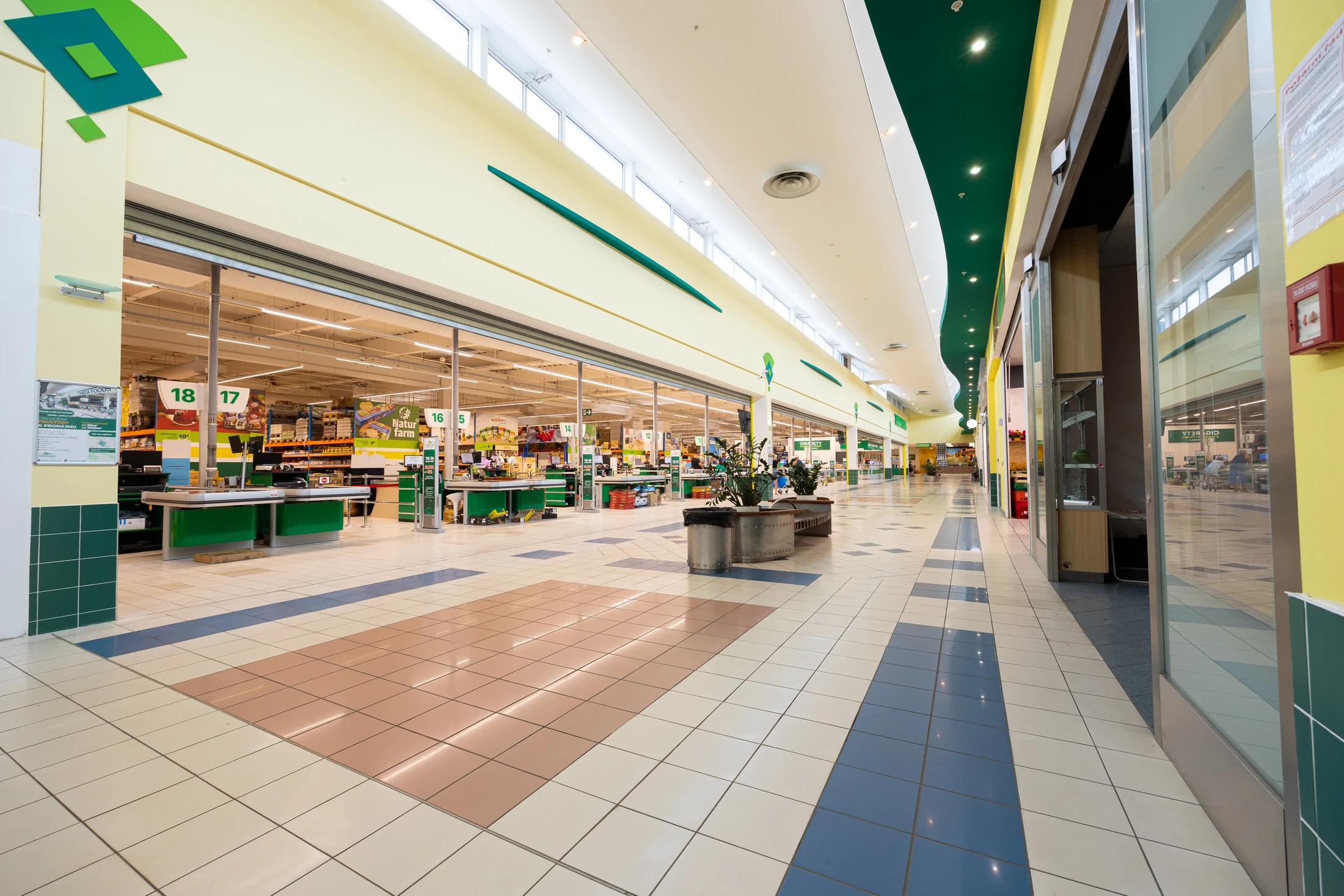 Obchodní Centrum Tamda