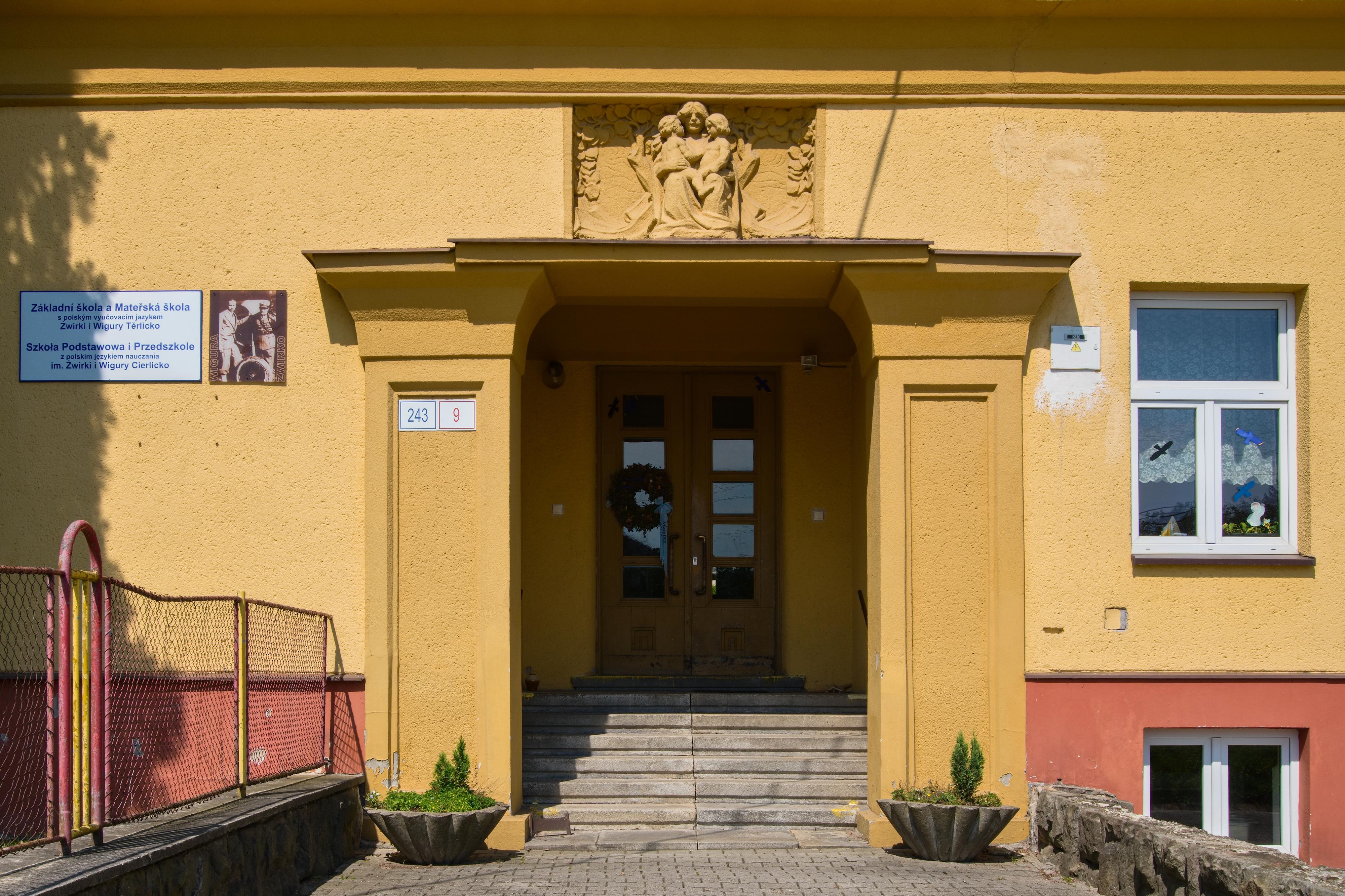 Základní škola a Mateřská škola s polským vyučovacím jazykem Żwirki i Wigury Těrlicko