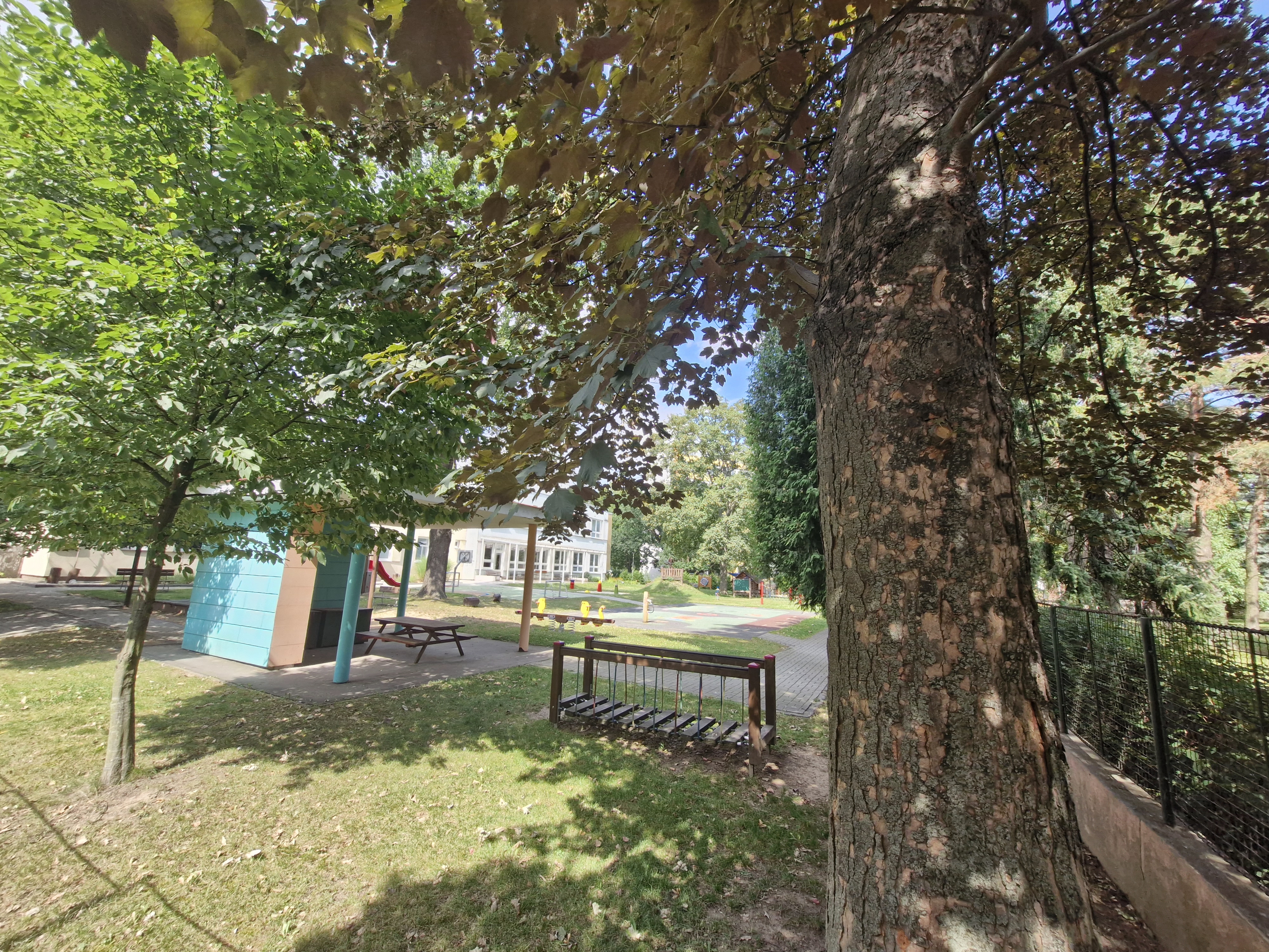 ZŠ a MŠ Na Slovance, Praha 8 foto 4