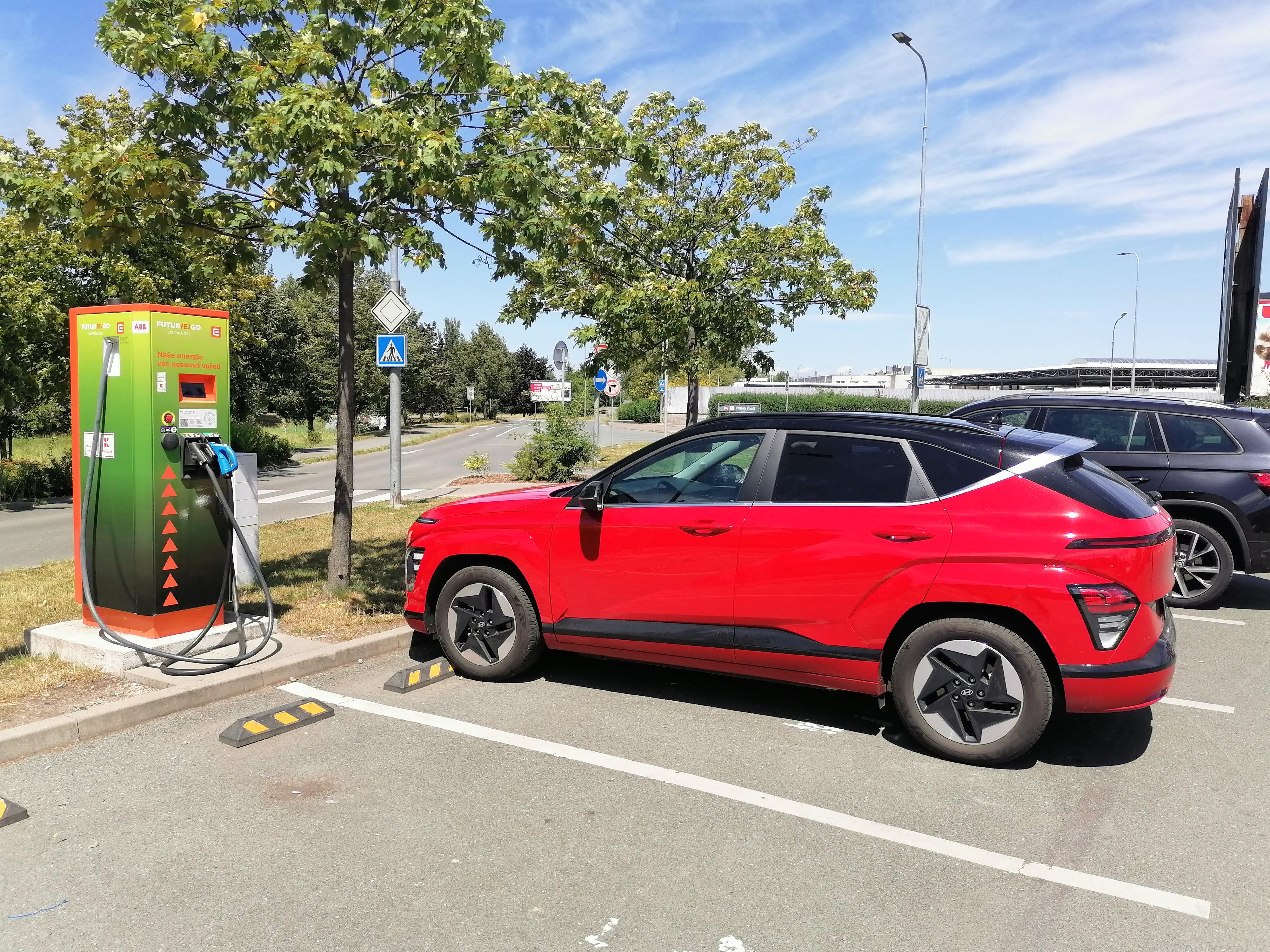 Nabíjecí stanice ČEZ foto 3