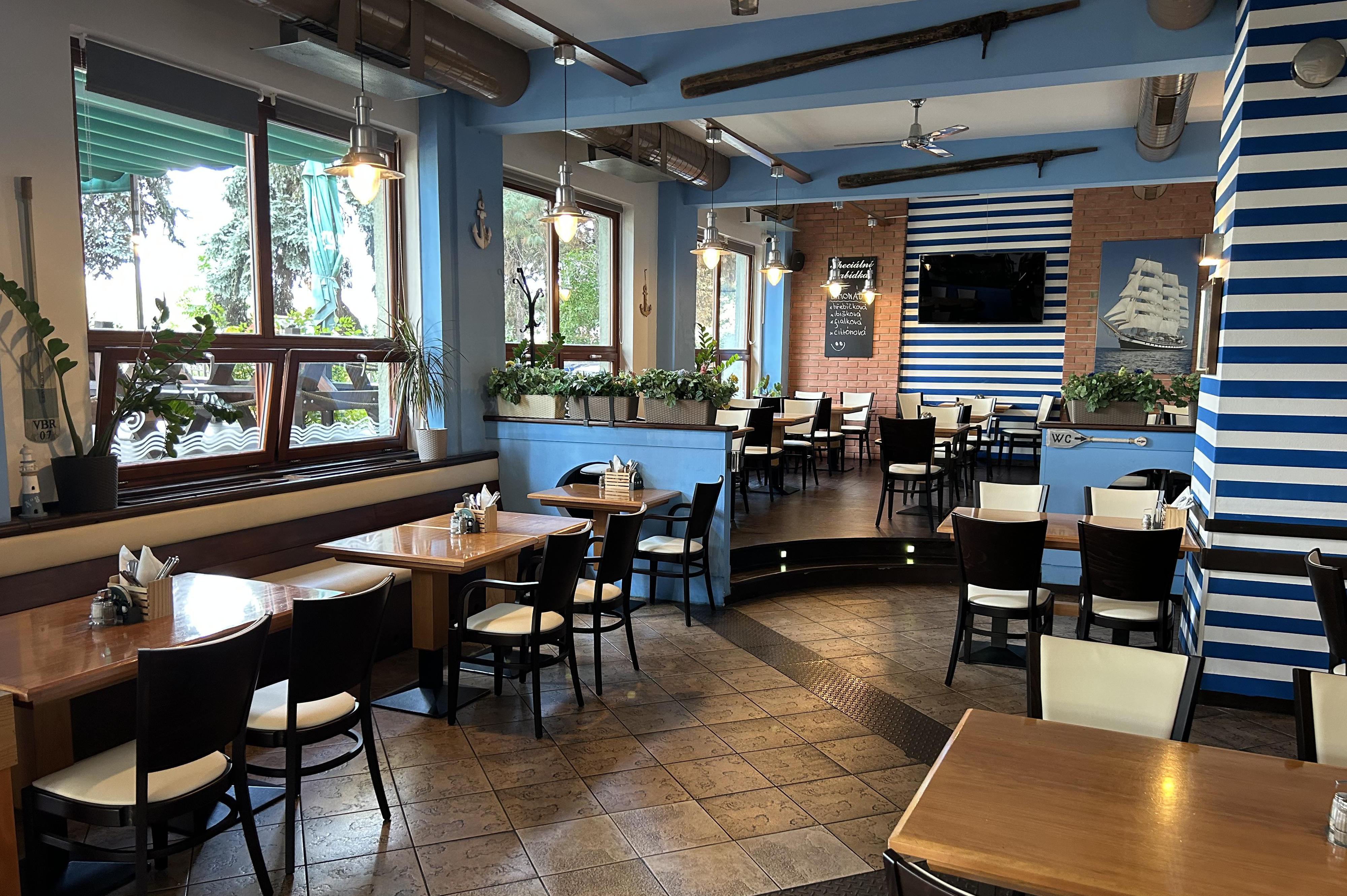 Restaurace Podolská kotva foto 1