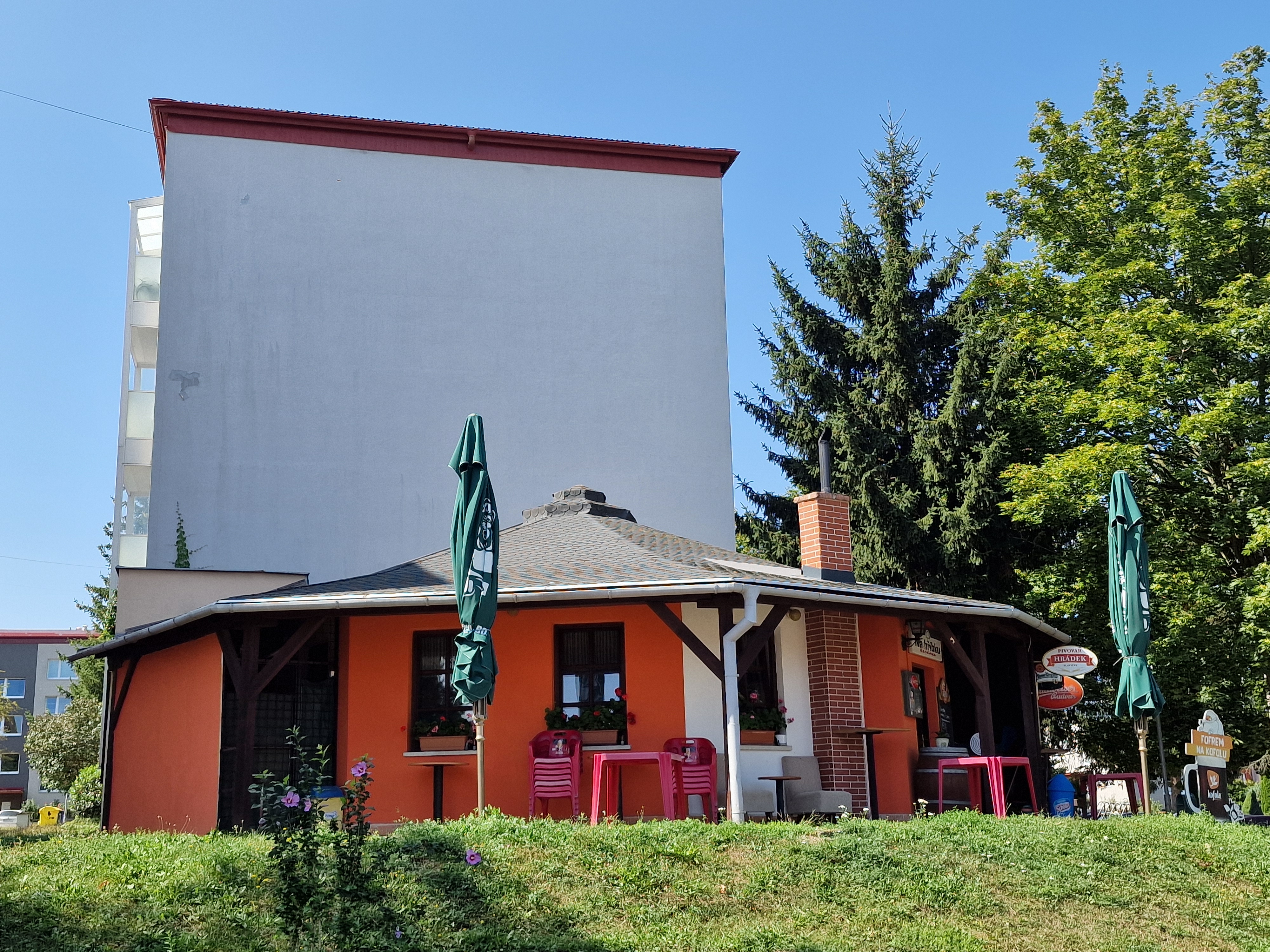 Restaurace Větrná 1368 foto 2