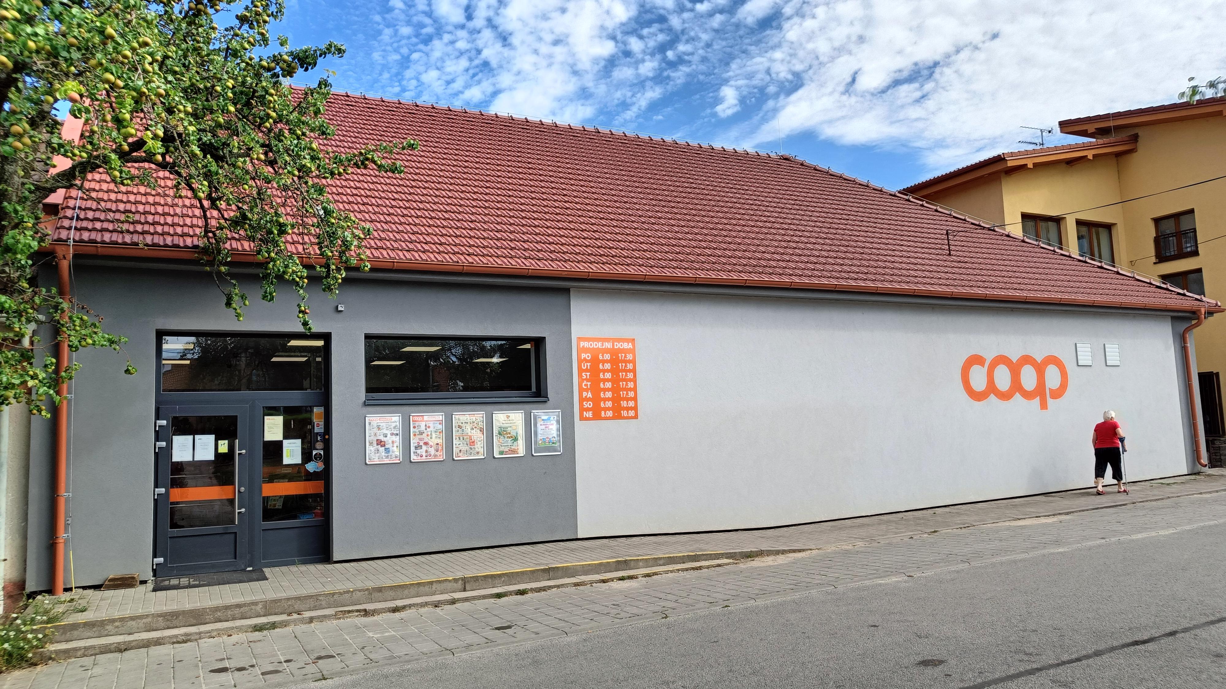 JEDNOTA, spotřební družstvo, Moravský Krumlov – COOP foto 2