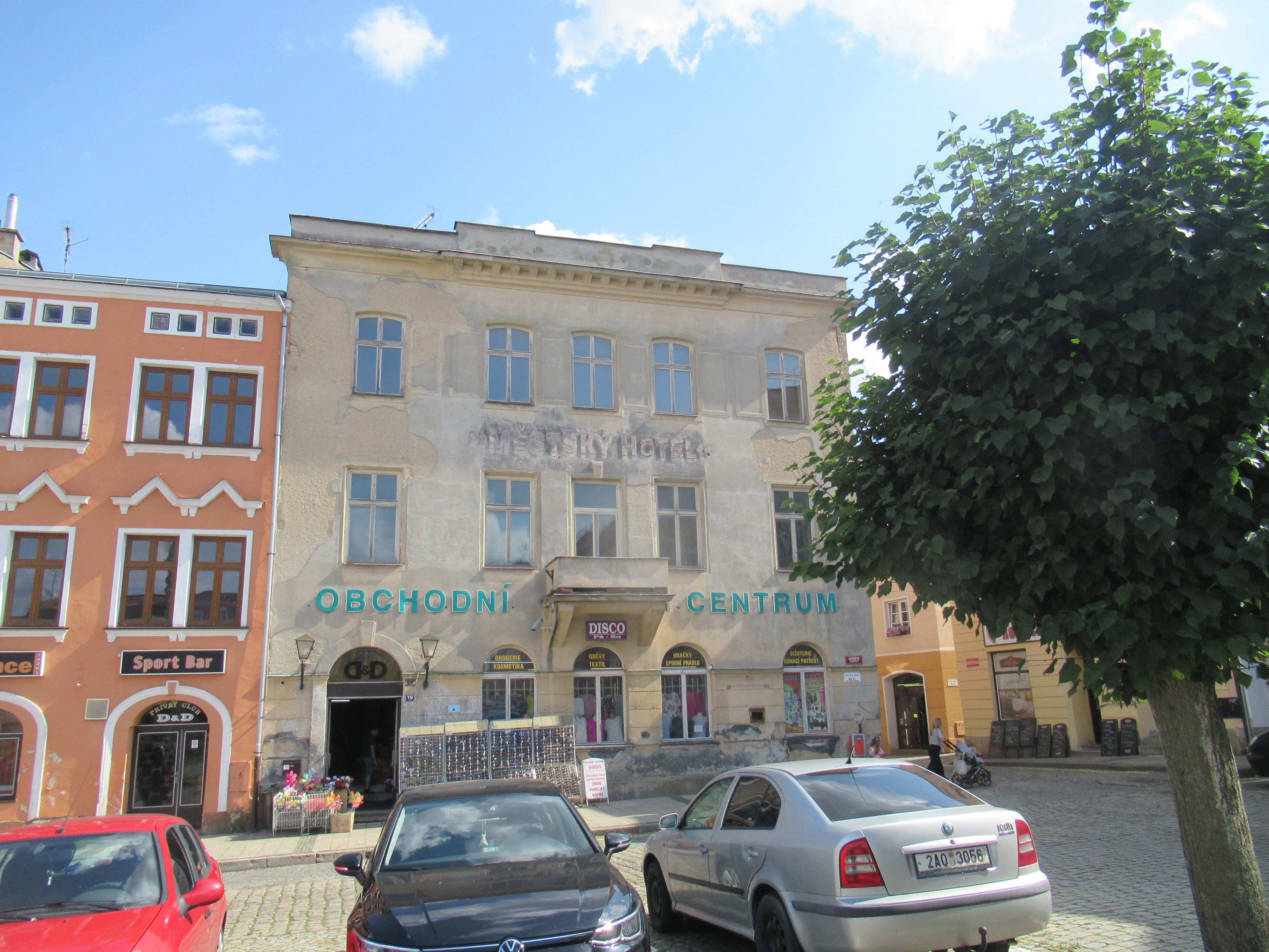 Obchodní centrum Mírové náměstí foto 2