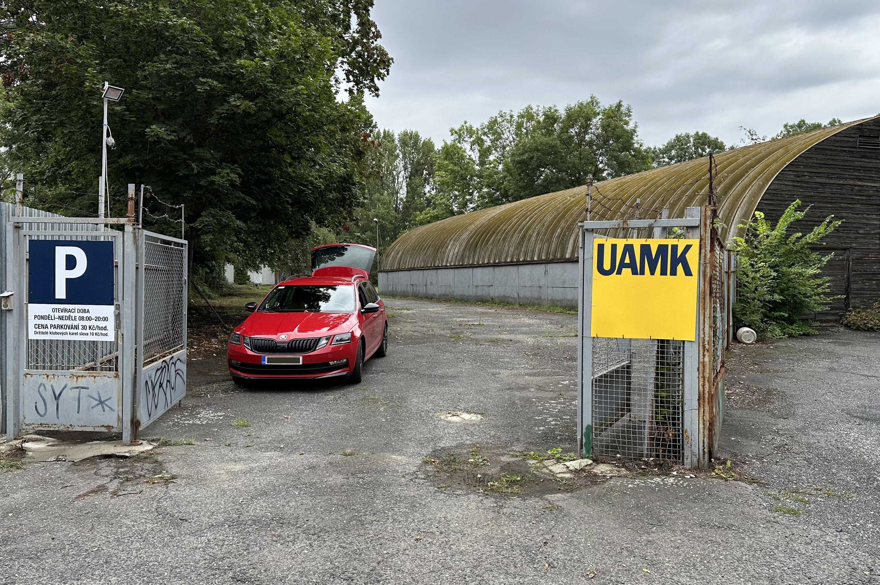 Parking UAMK Petřín