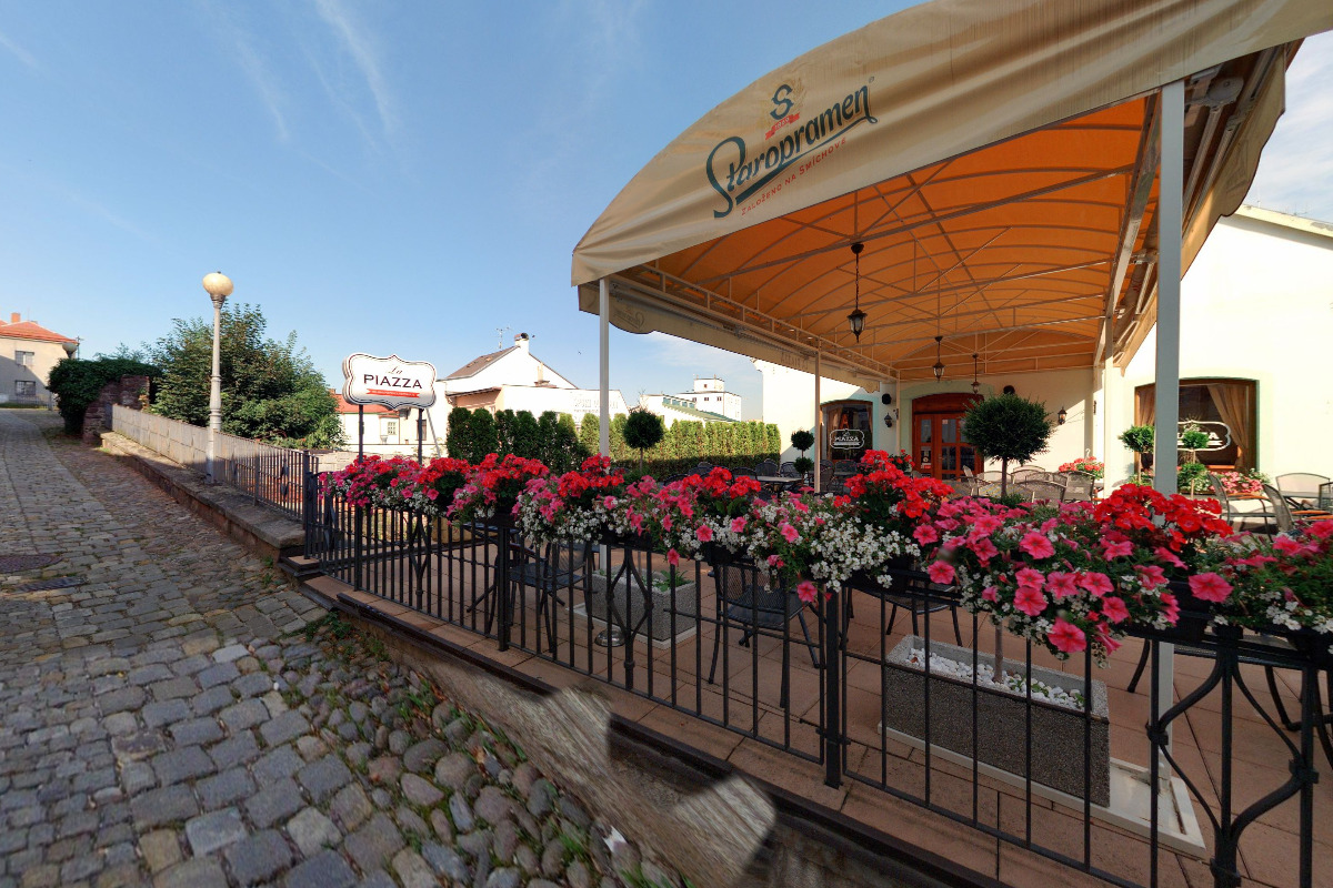 Pizzeria La Piazza foto 6