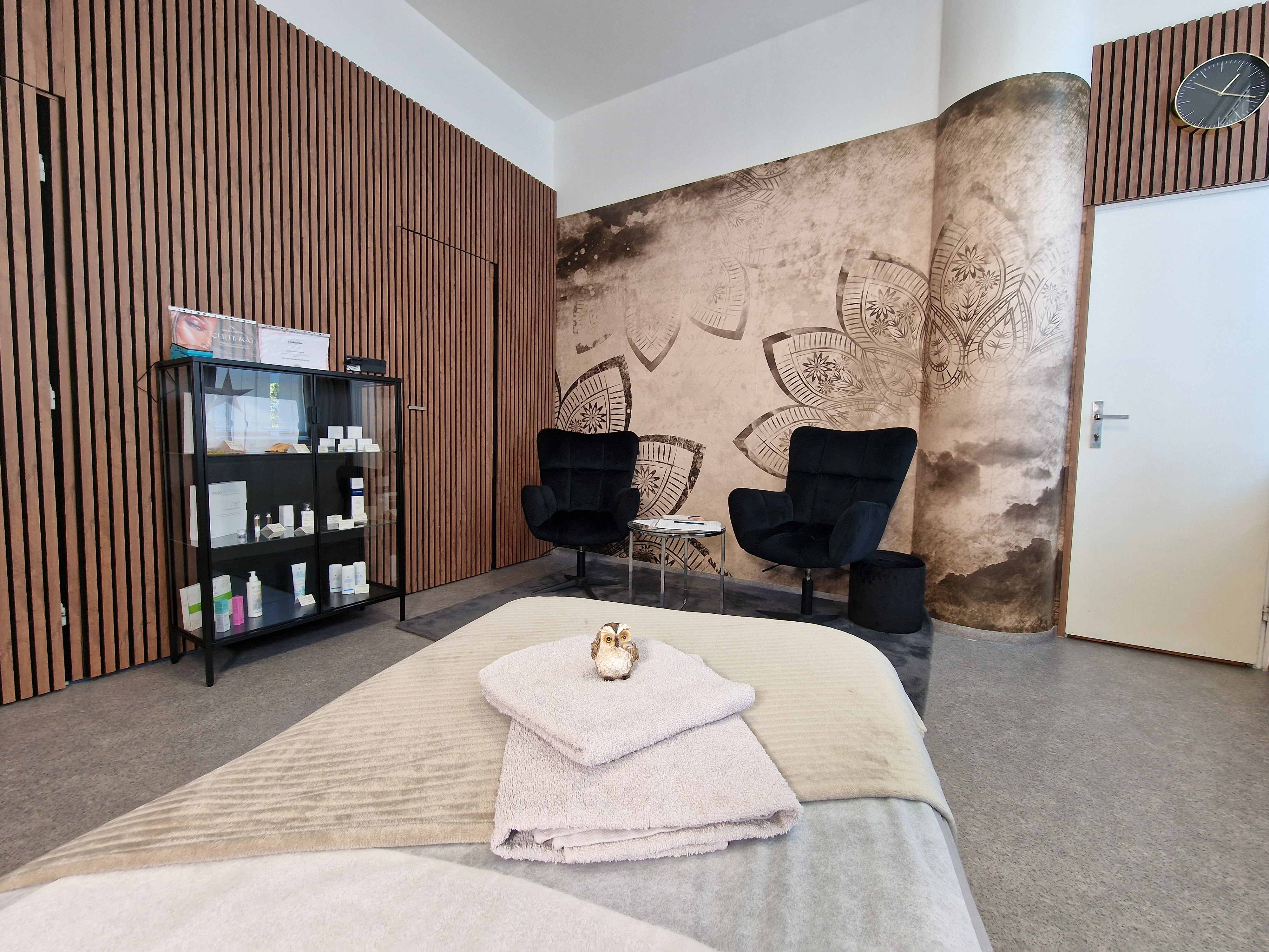 Lenka Kvasničková - BT salon - Butterfly Touch foto 3