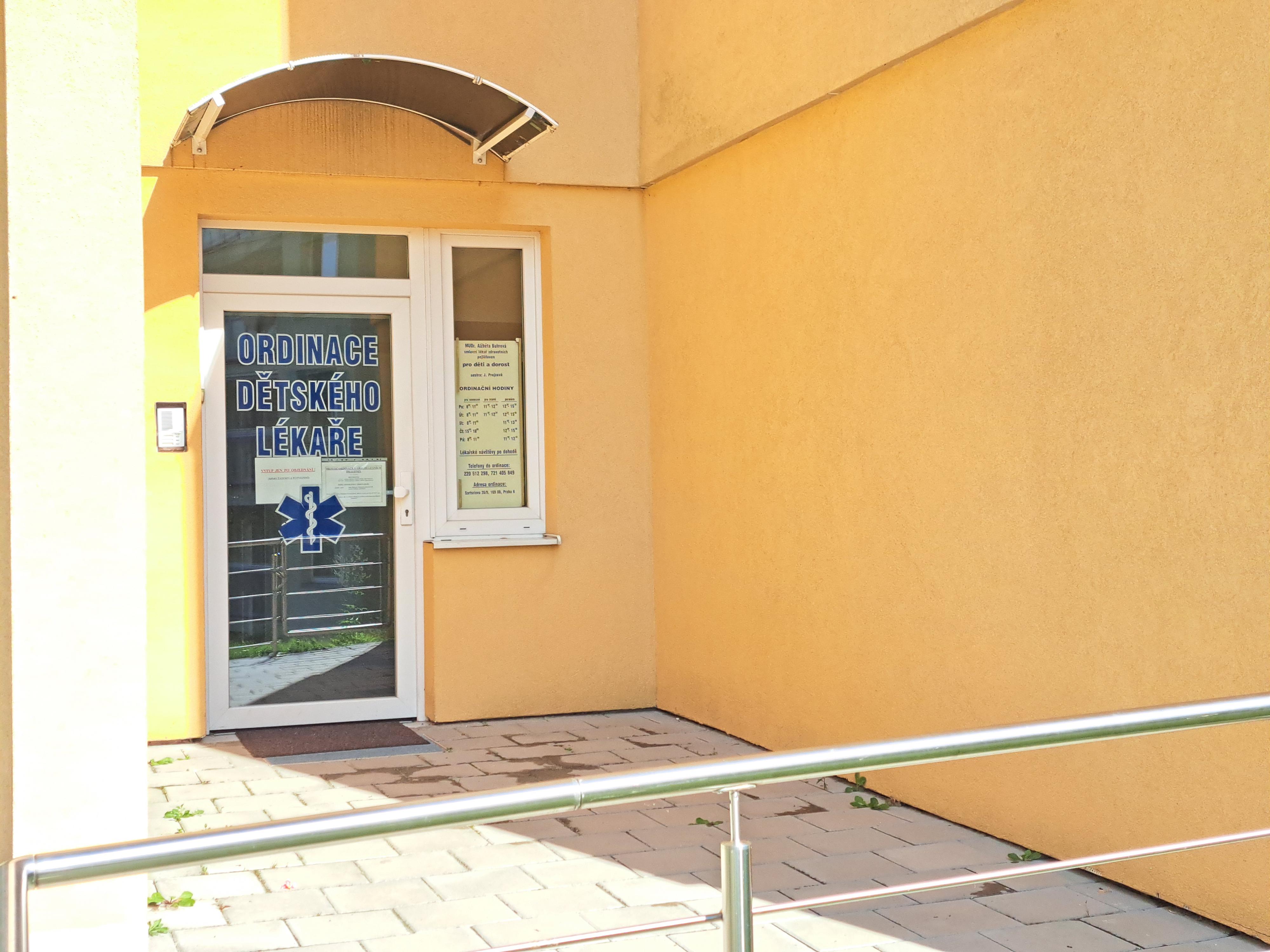 MUDr. Alžběta Buhrová