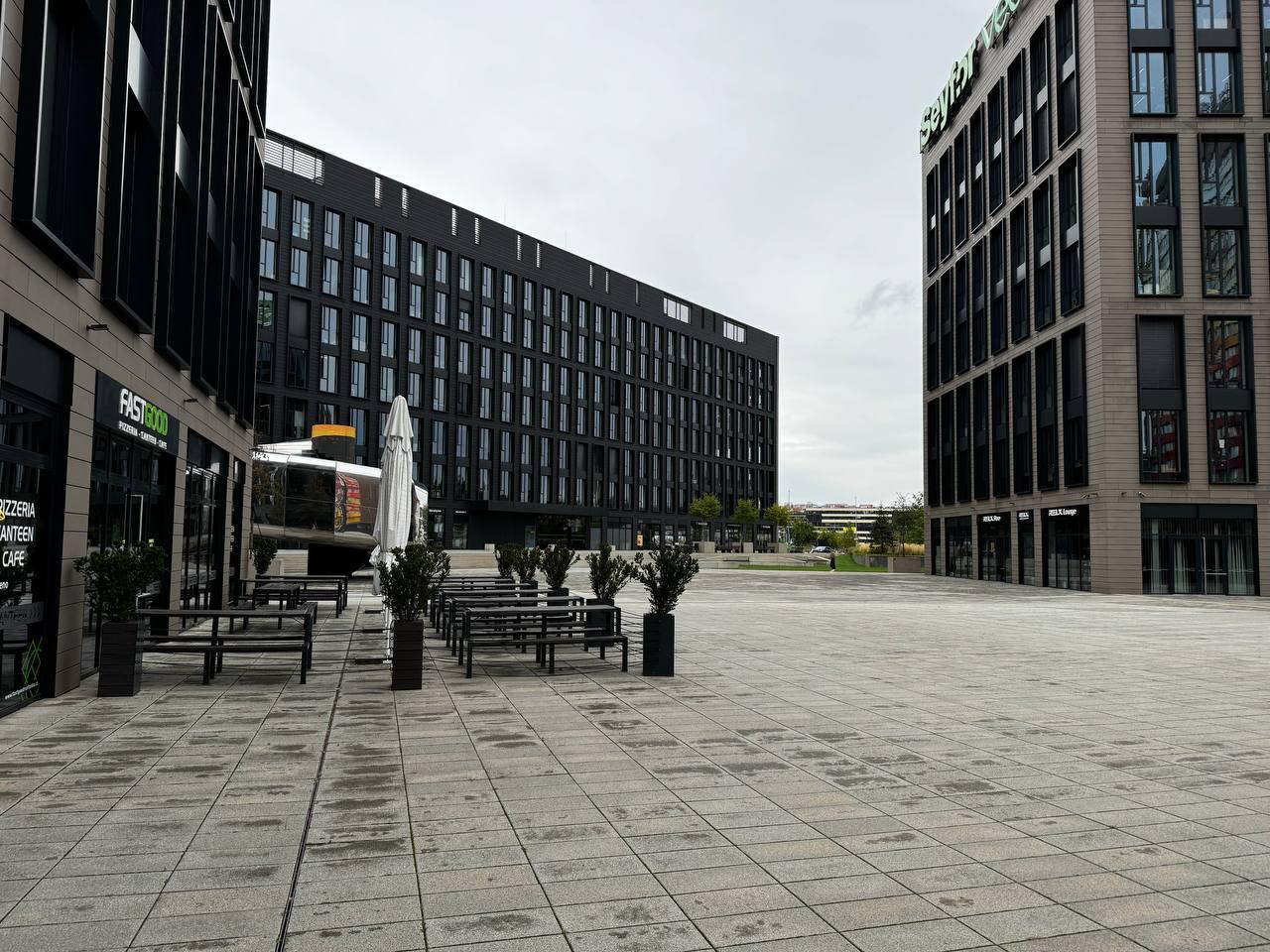 Revel Solution foto 2