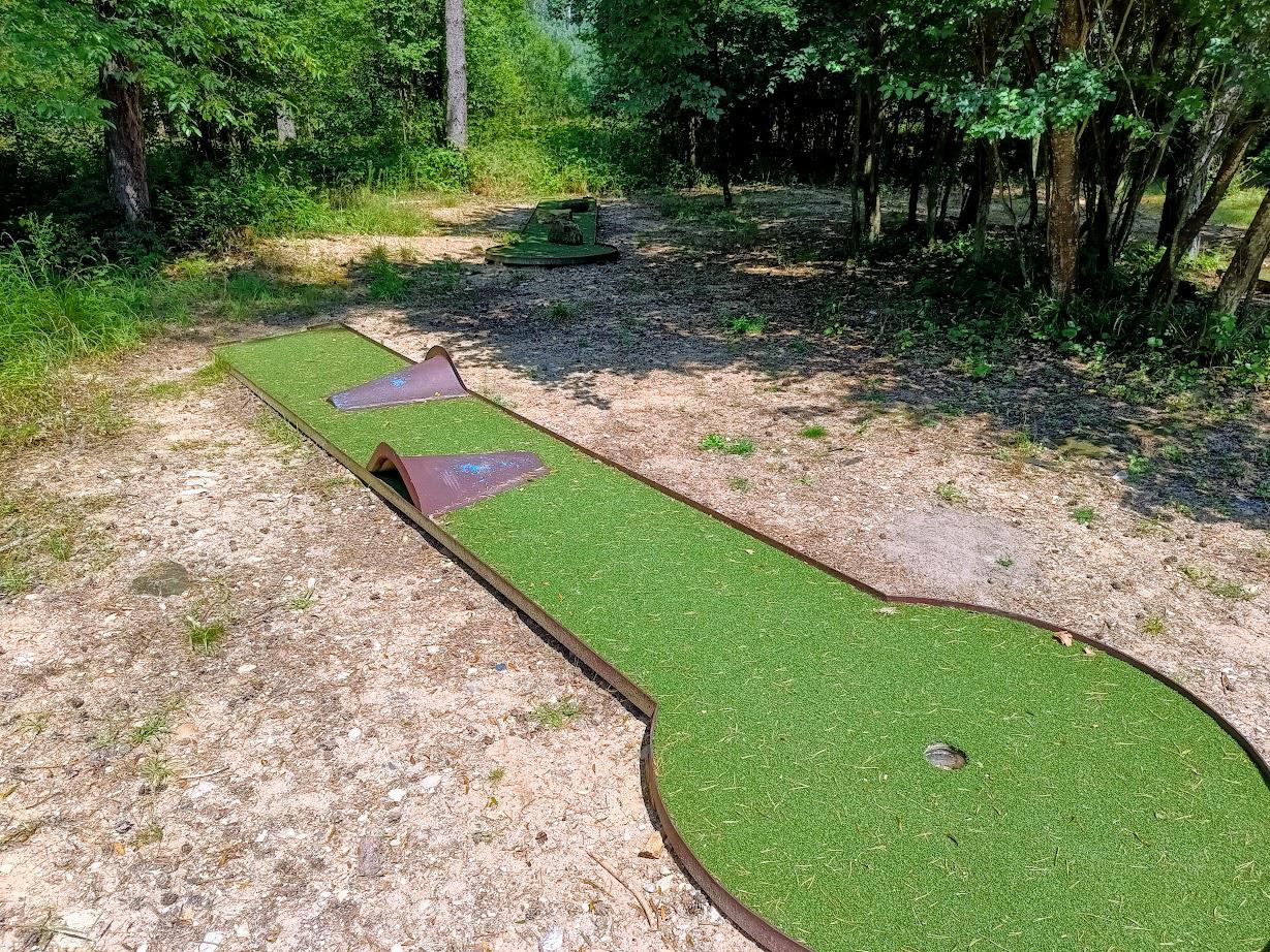 Lesní Minigolf foto 2