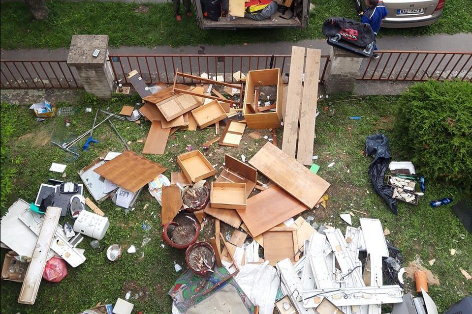 Vyklízení sklepů, garáží, zahrad