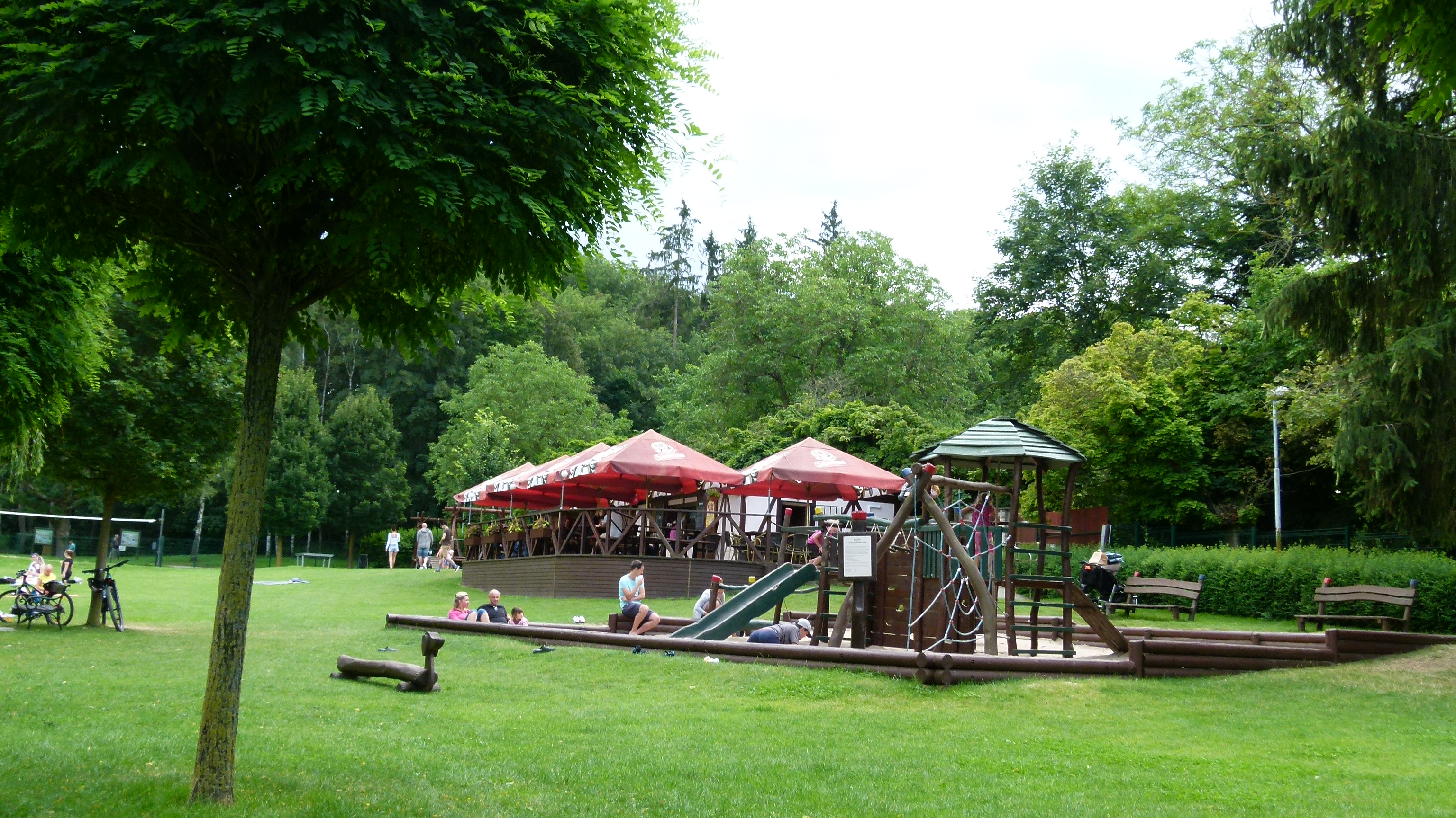 Kiosek na koupališti Jureček foto 2