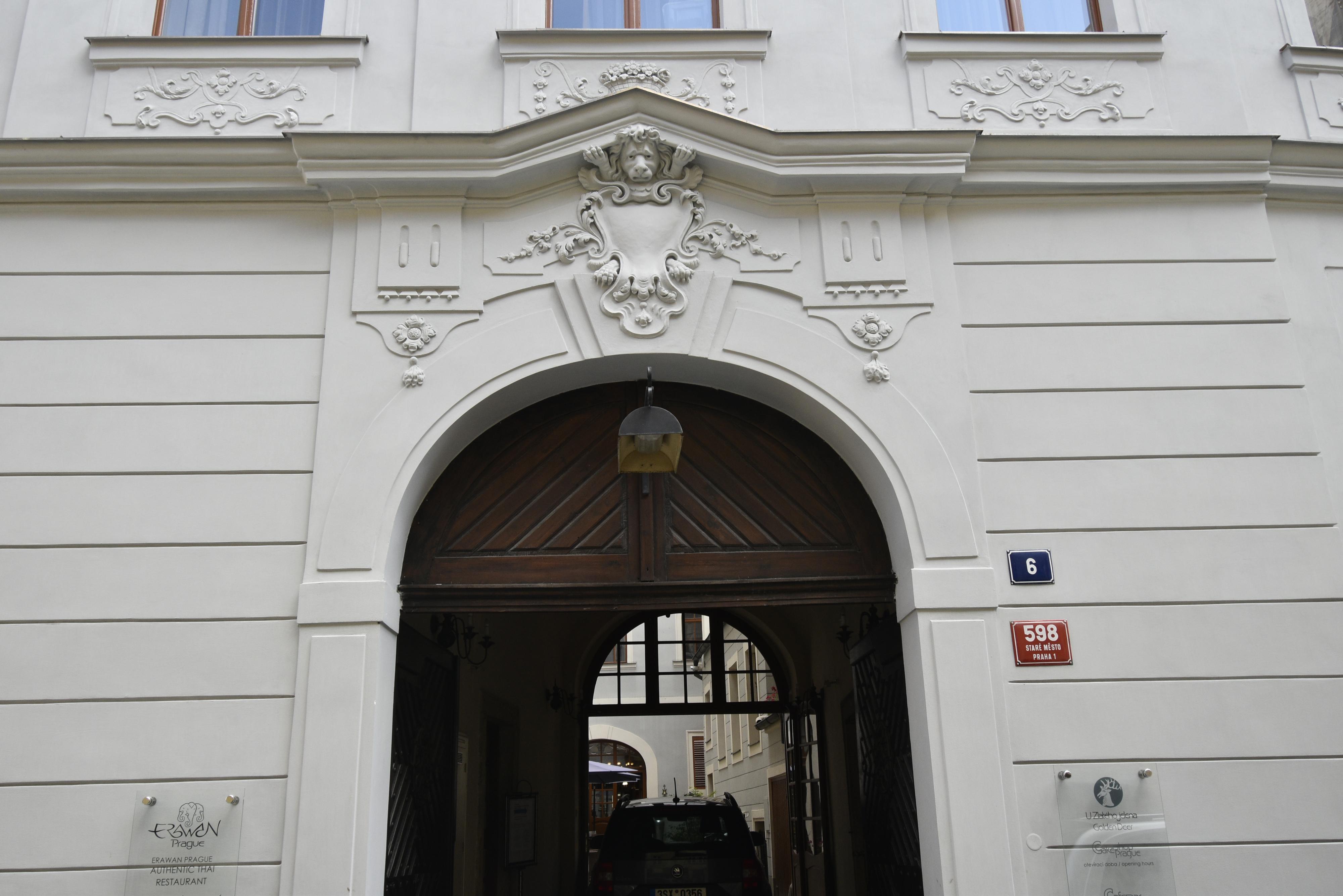 Kavárna U Zlatého Jelena foto 3