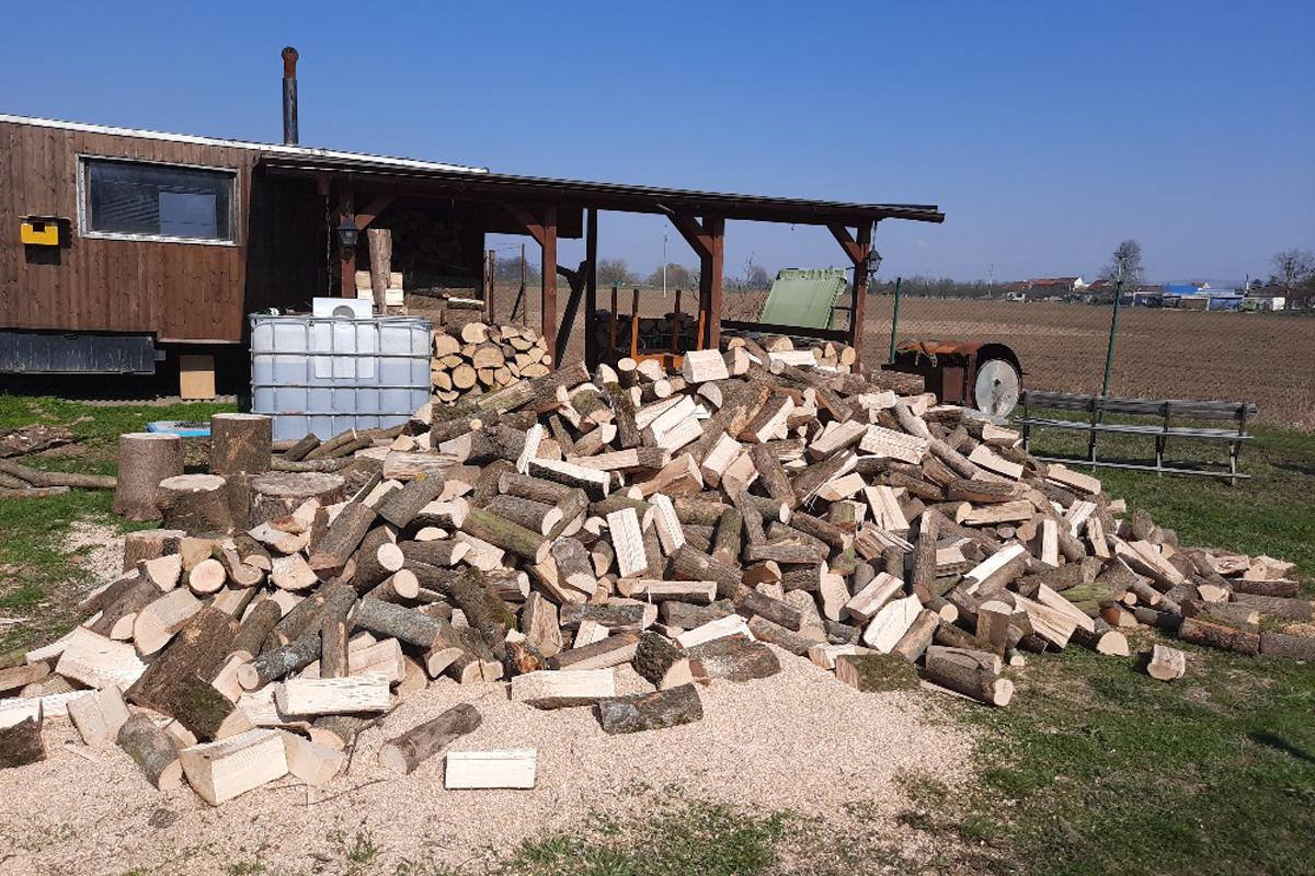 Prodej palivového dřeva Uherský Ostroh