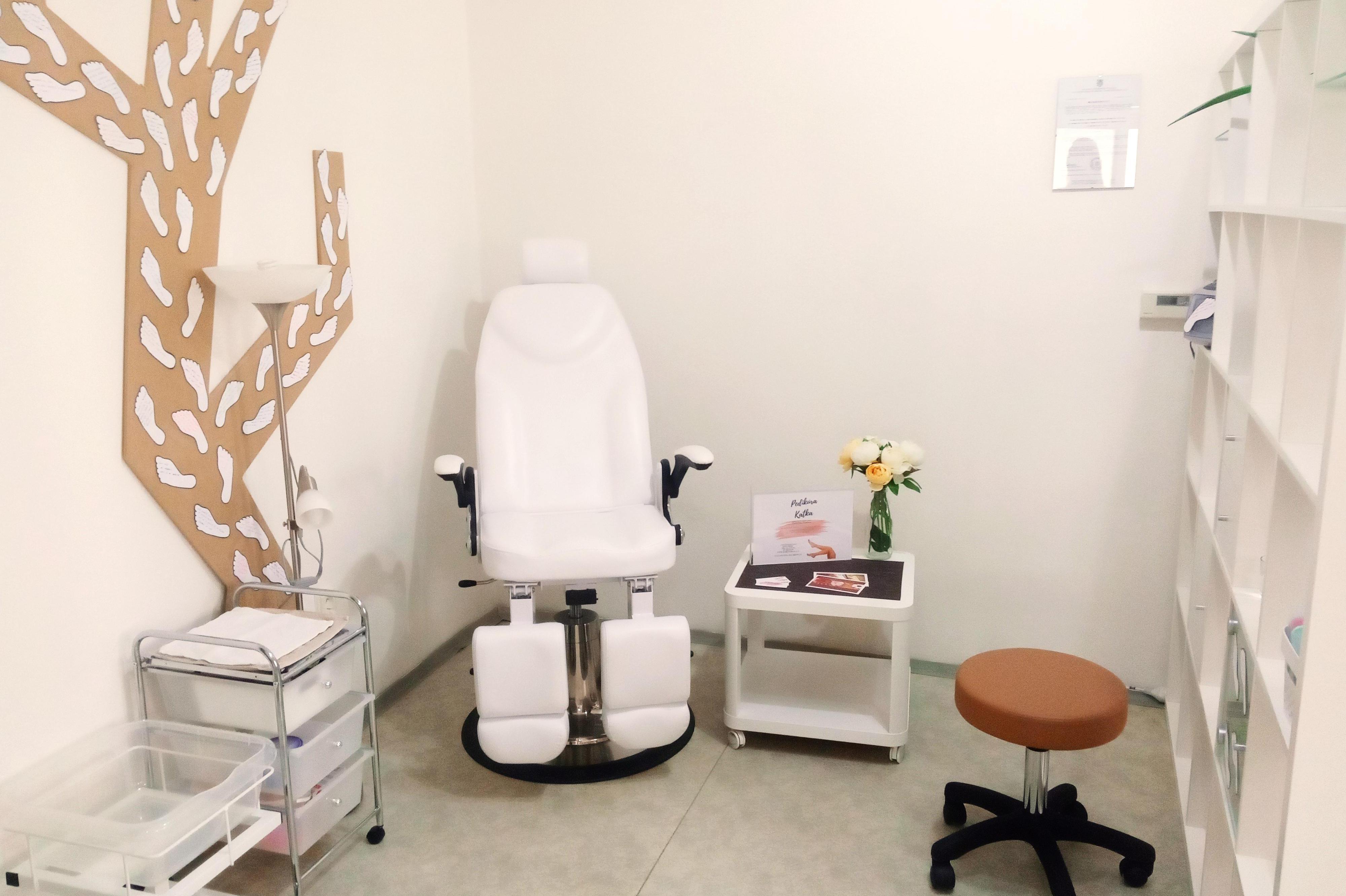 Pedikúra-Manikúra-Katka