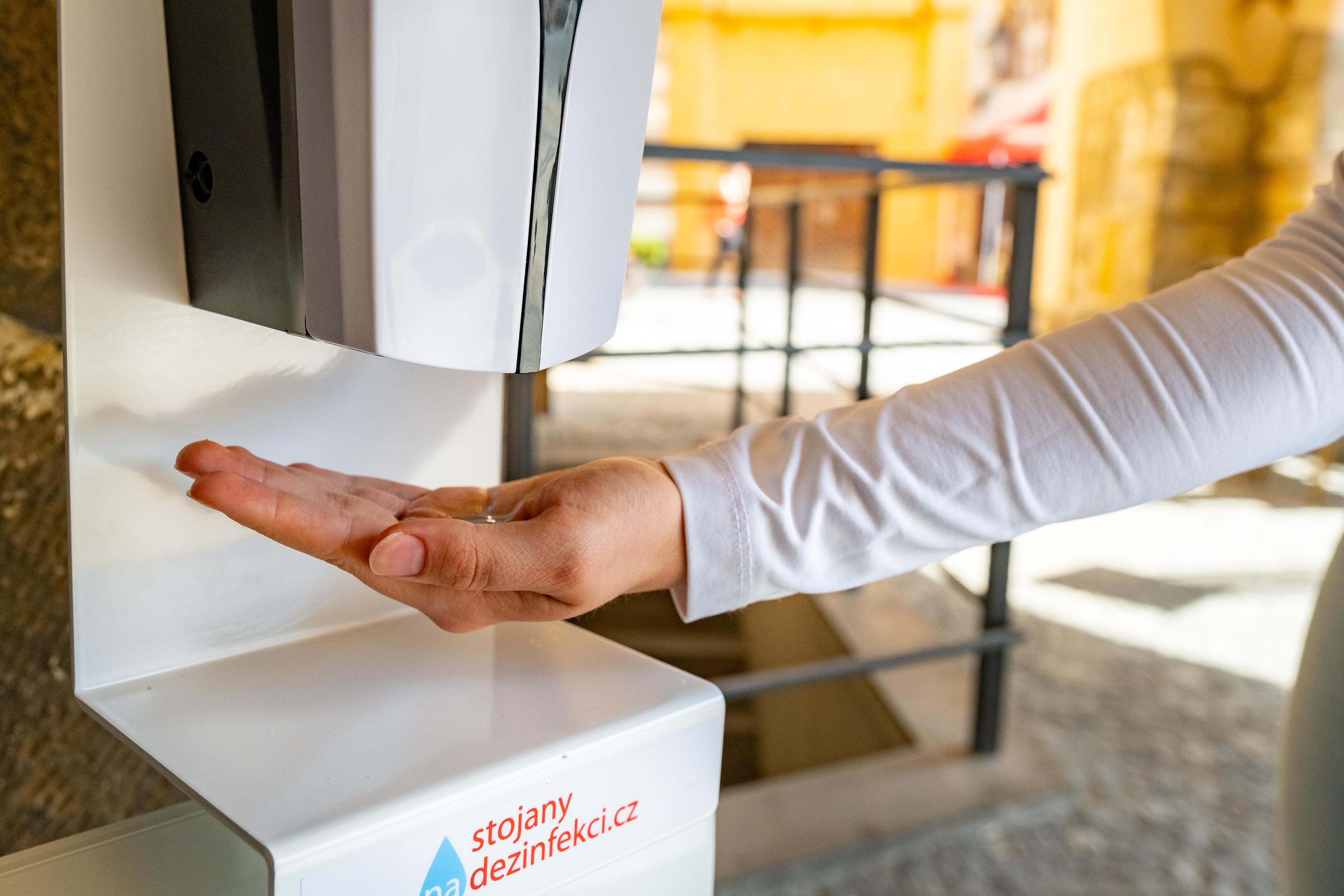 stojanynadezinfekci.cz