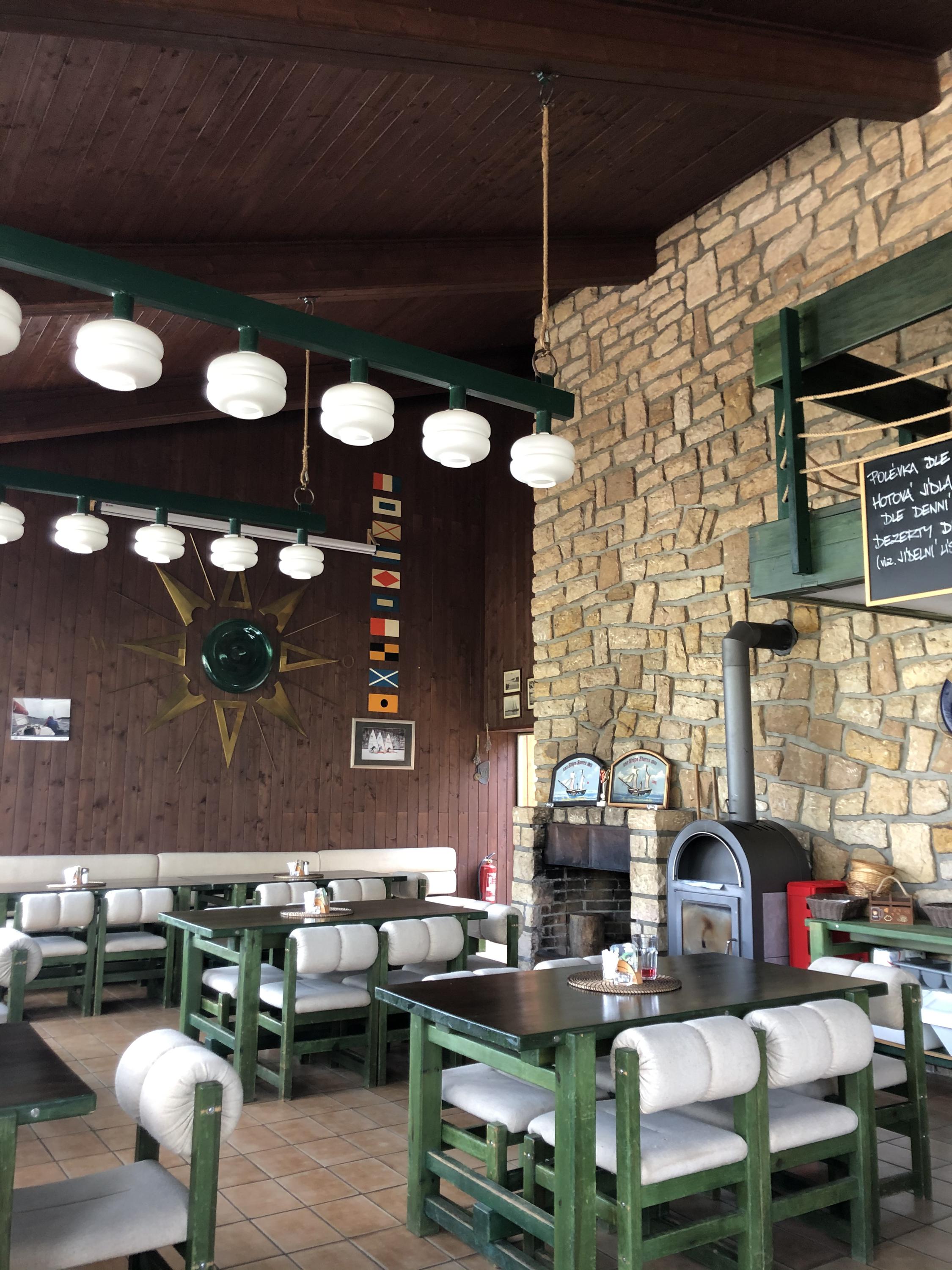 Restaurace V Jachtklubu foto 2