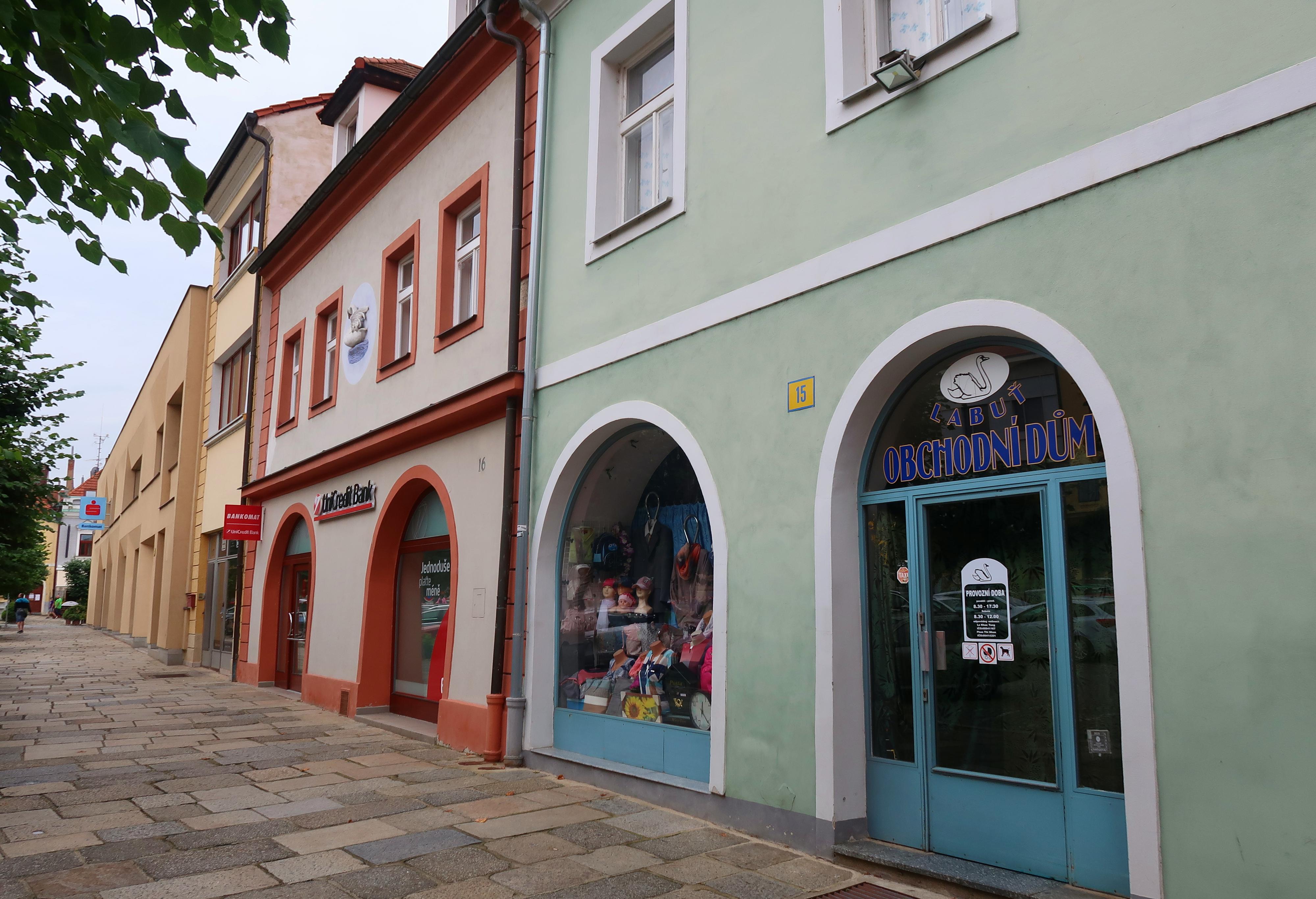 Bankomat UniCredit Bank Czech Republic foto 2