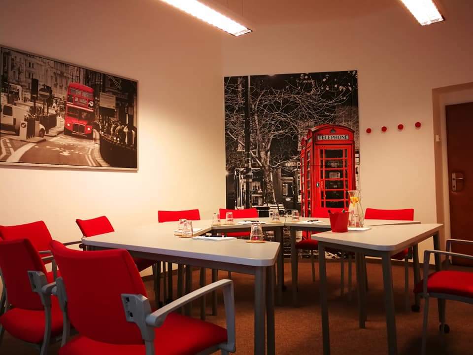 Barevná škola jazyků foto 2