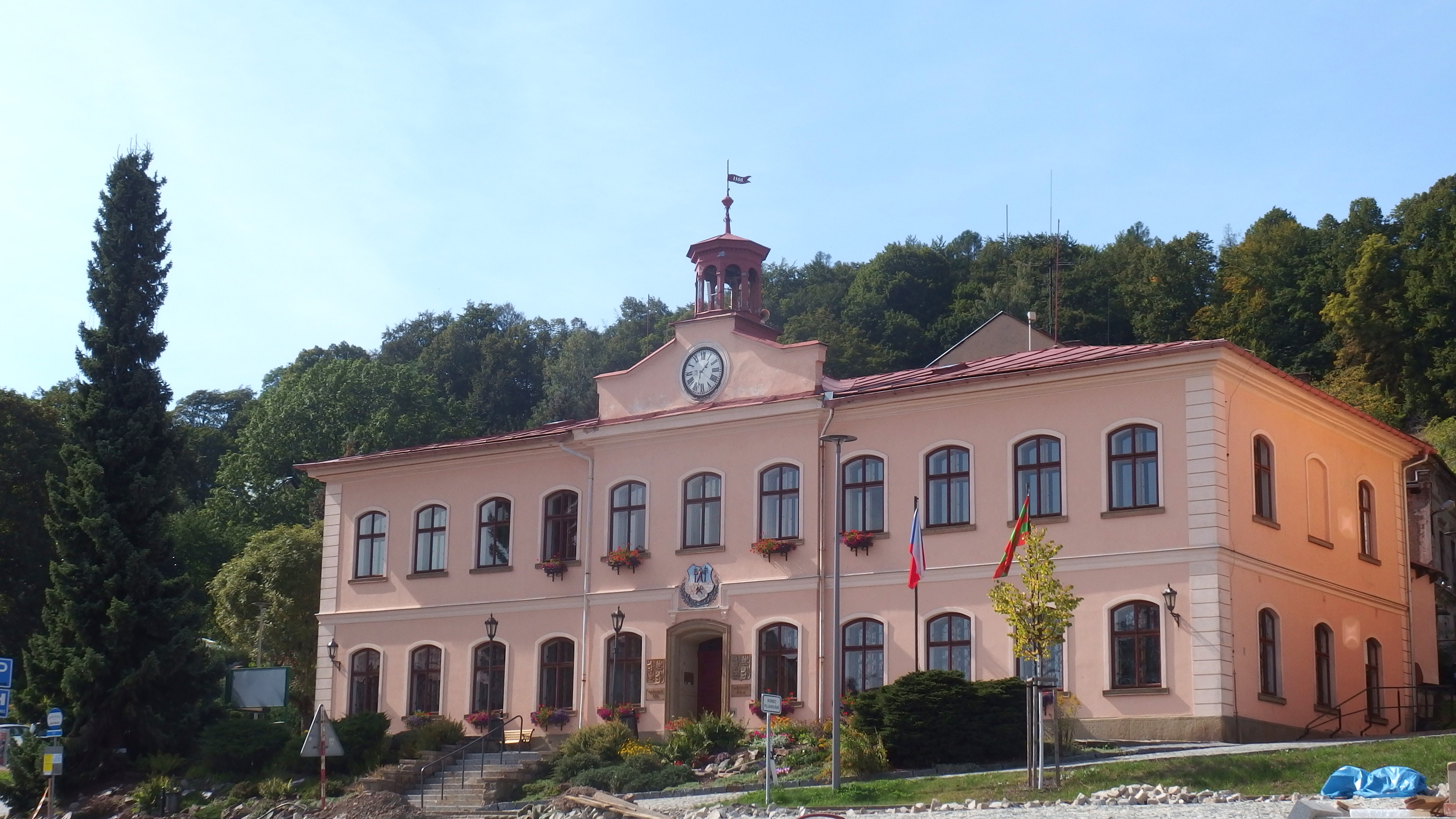 Žacléř - městský úřad foto 2
