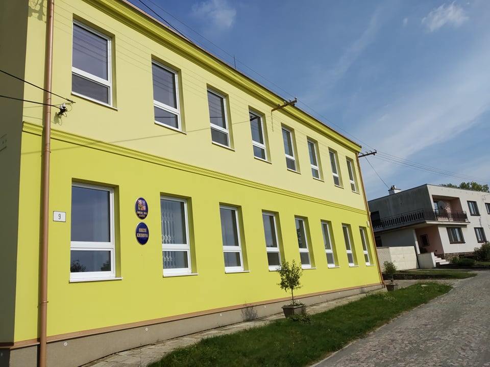 Stavěšice - obecní úřad foto 2