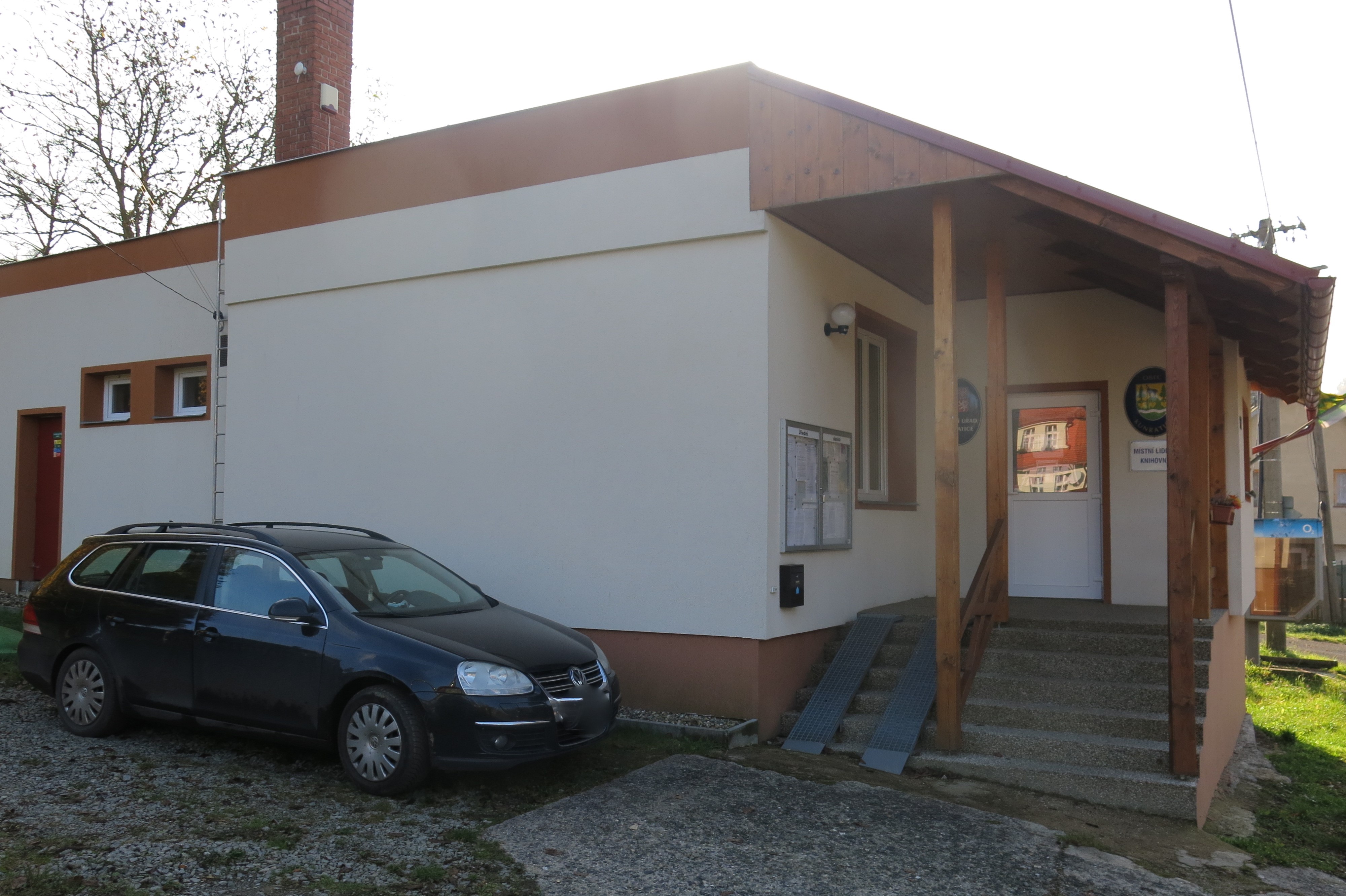 Kunratice - obecní úřad foto 2