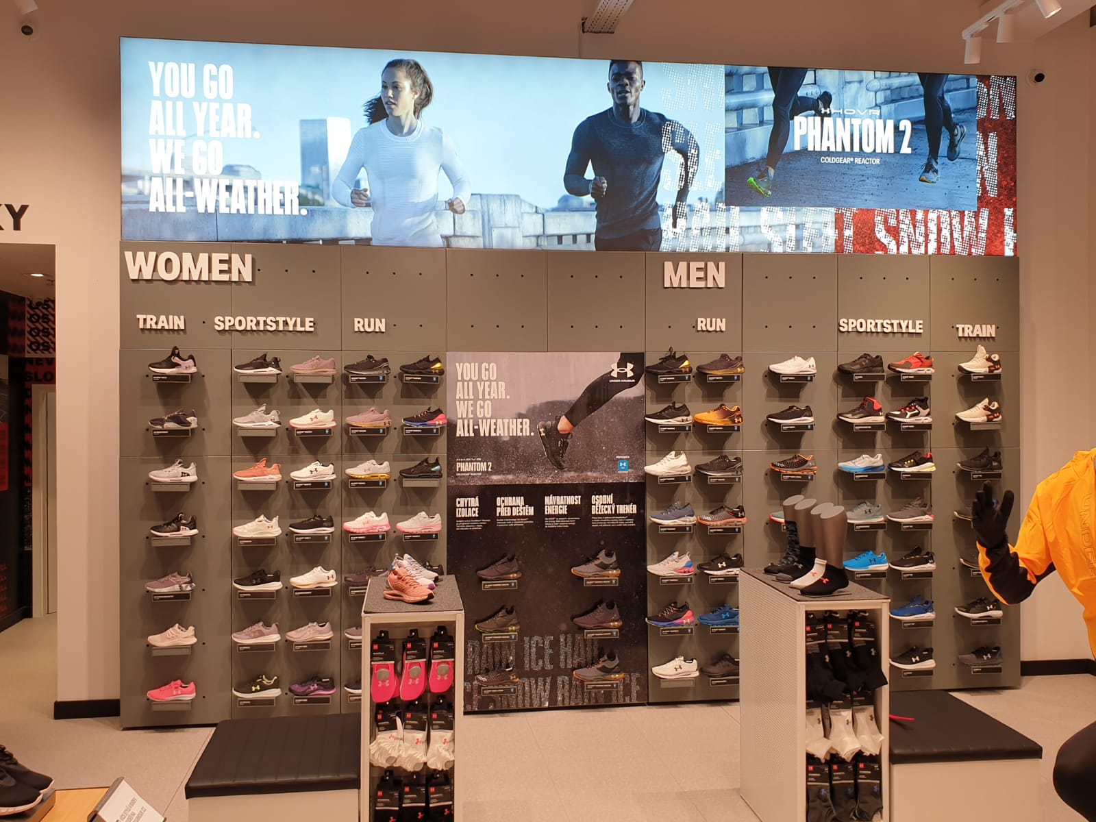 Under Armour Brand House foto 4