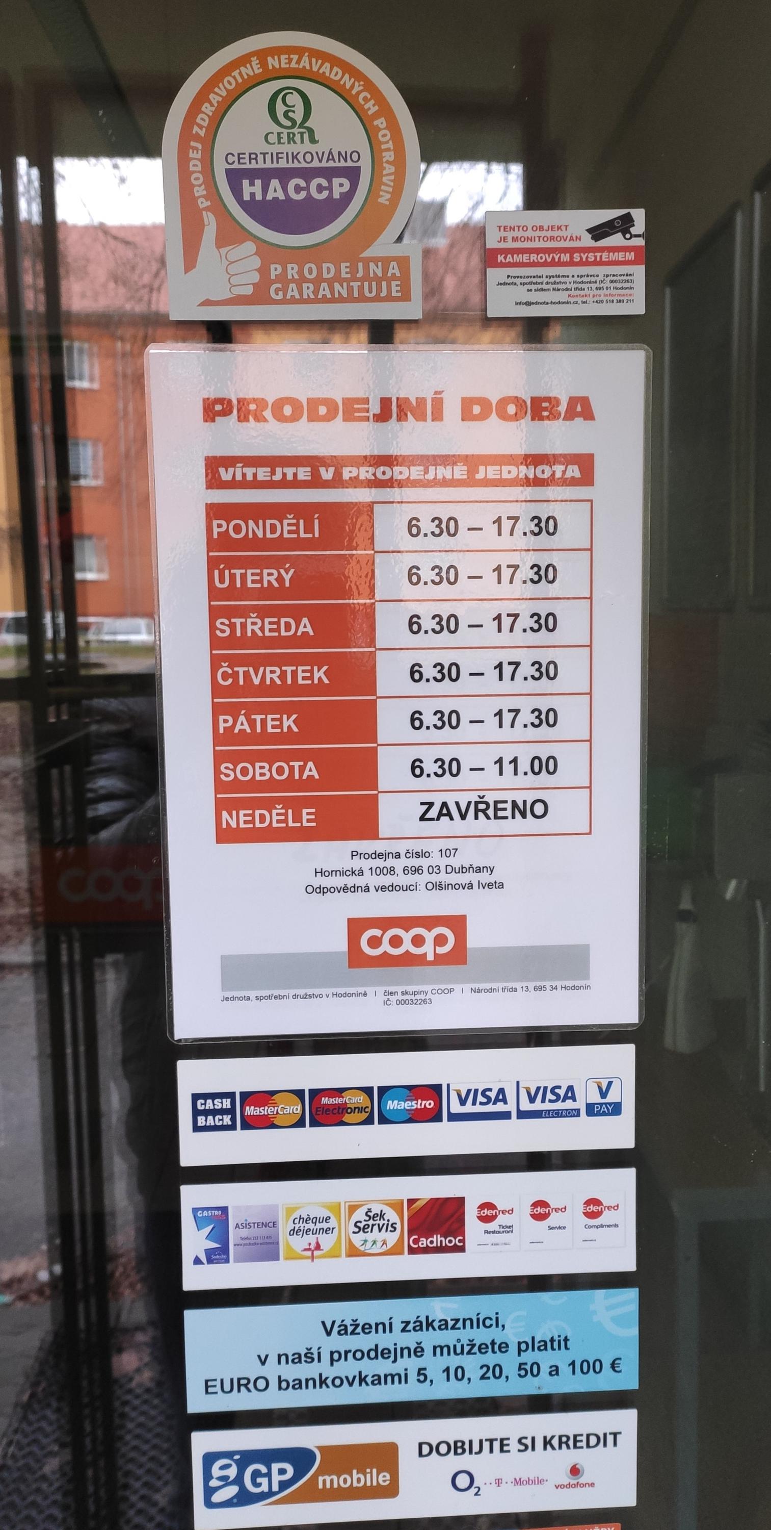 Jednota, spotřební družstvo v Hodoníně - COOP foto 2