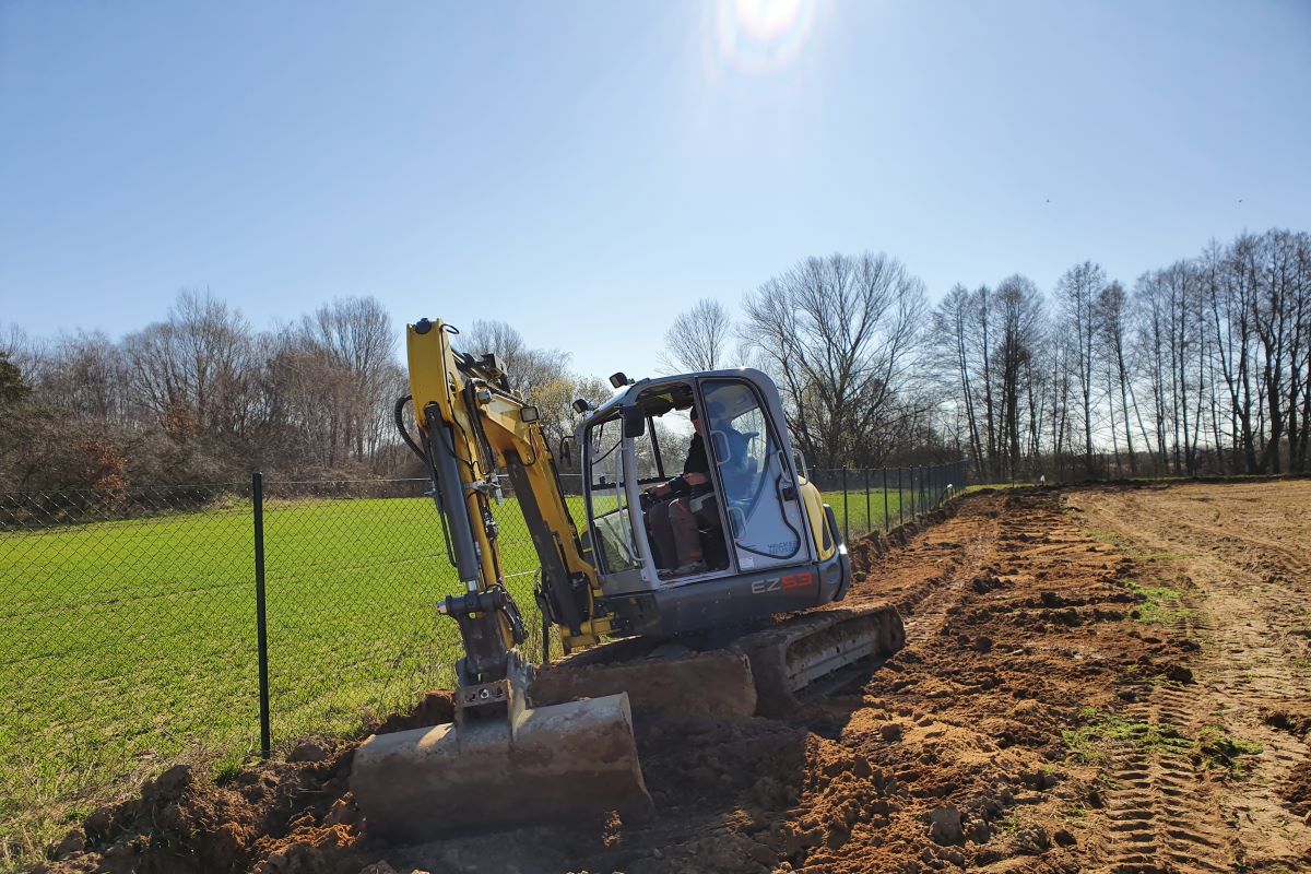 Jiří ŠRÁMEK - zemní práce, autodoprava a kontejnery