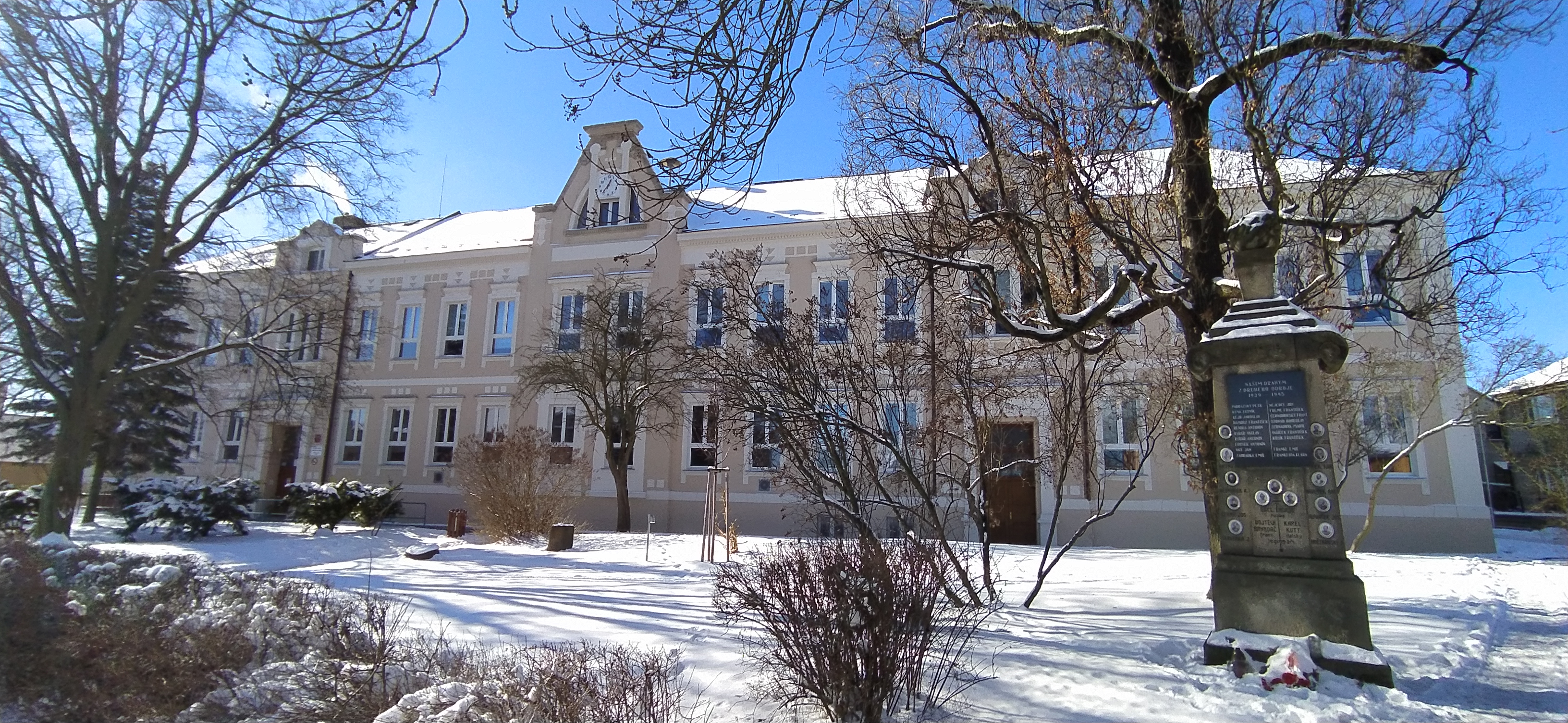 ZŠ a MŠ Kladno, Doberská foto 4