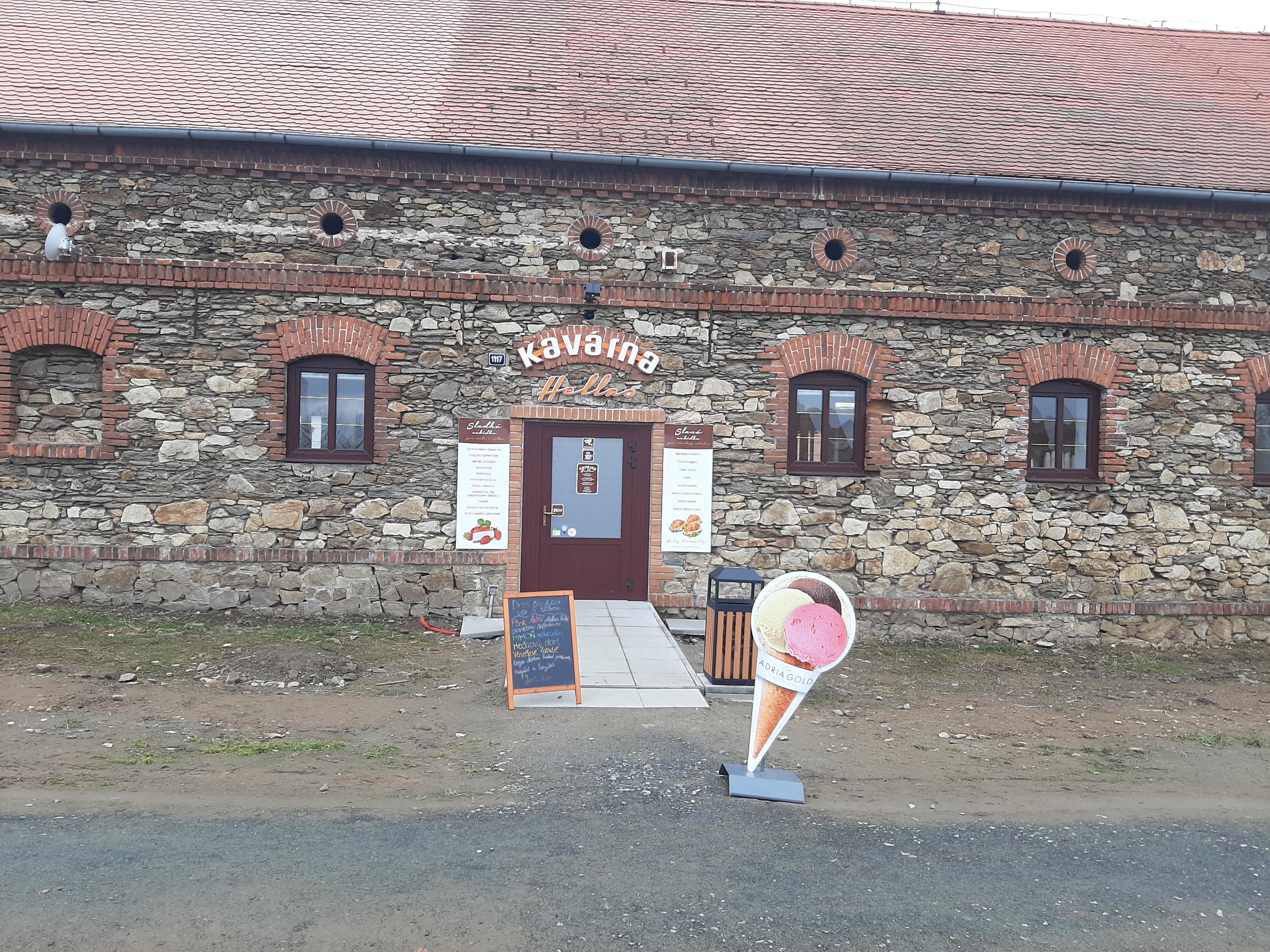 KAVÁRNA HELLAS foto 5