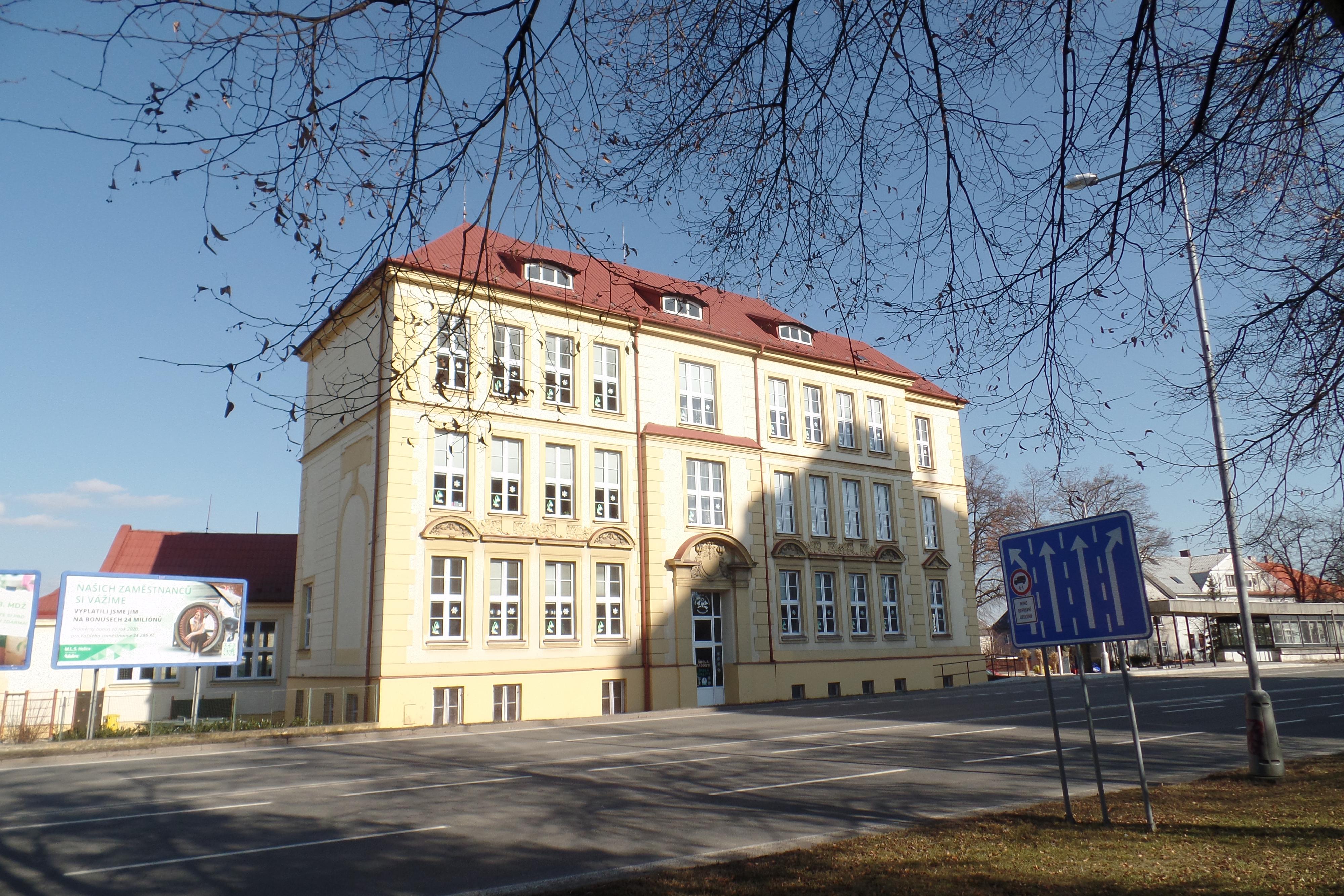 ZŠ Olomouc, Mozartova