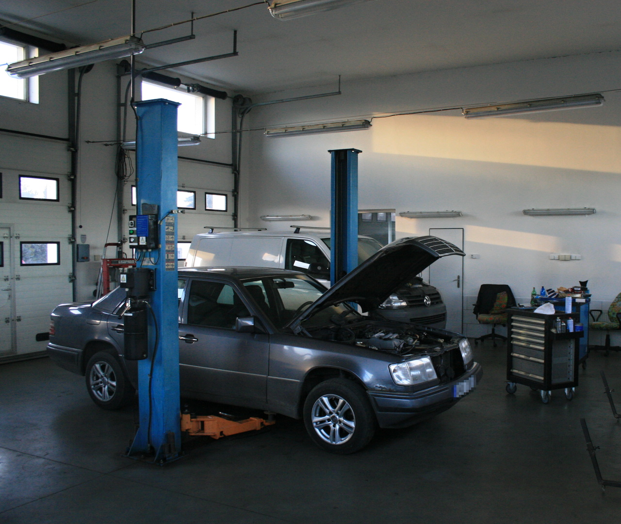 Zbyněk Krejča, opravna silničních vozidel foto 4