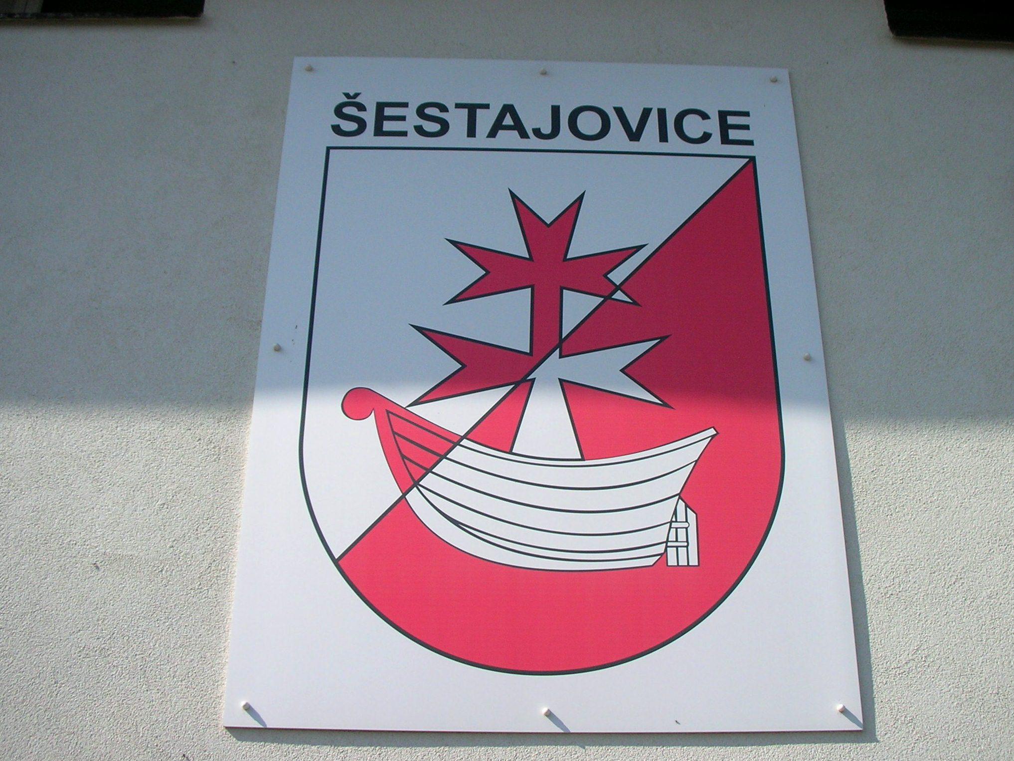 Šestajovice - obecní úřad foto 4