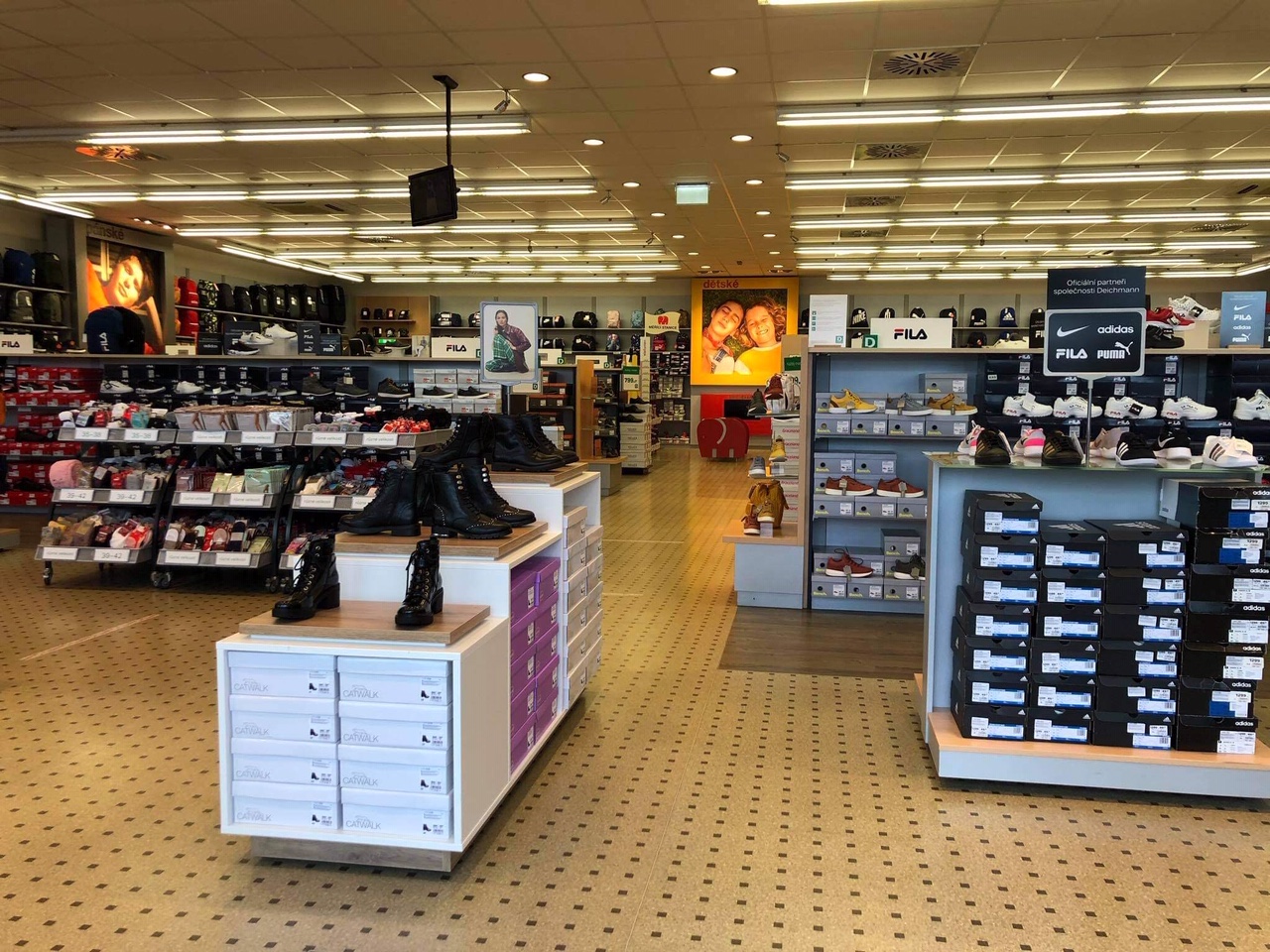 DEICHMANN foto 4