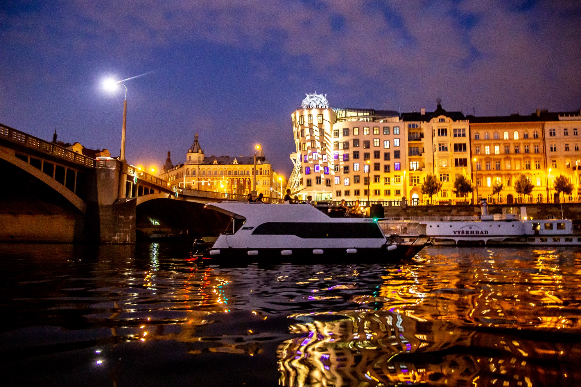 Yachtboat Prague foto 4