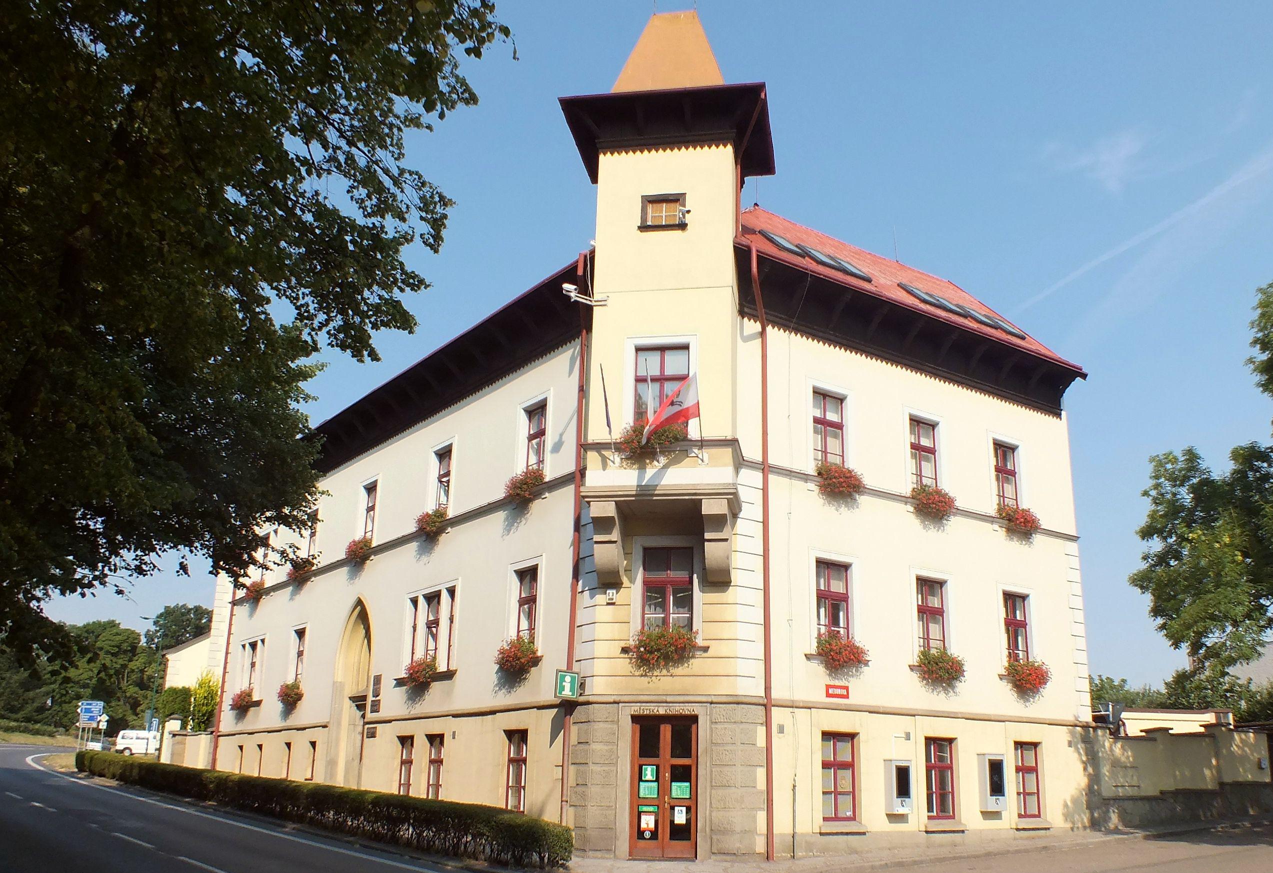 Slatiňany - městský úřad foto 2