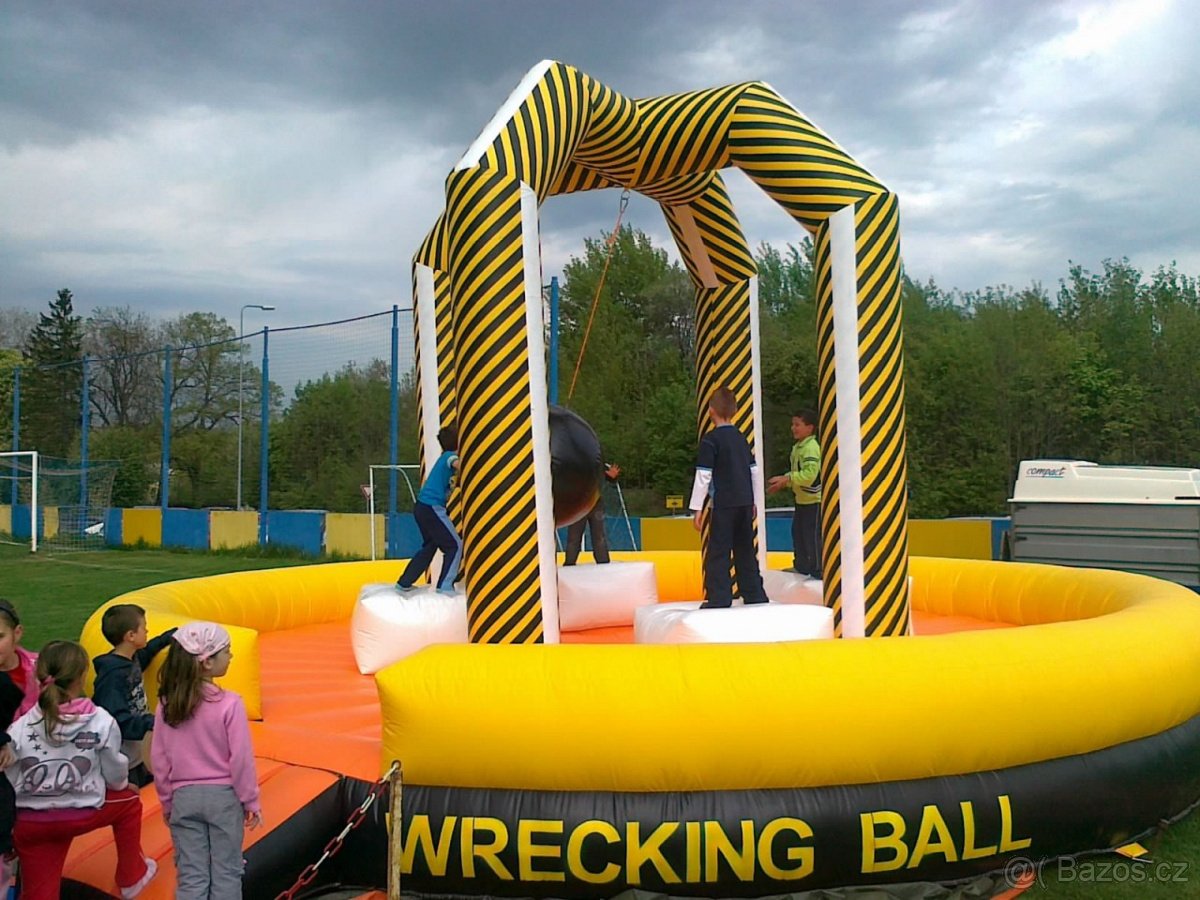 Janeček Praha pronájem skákadel foto 3