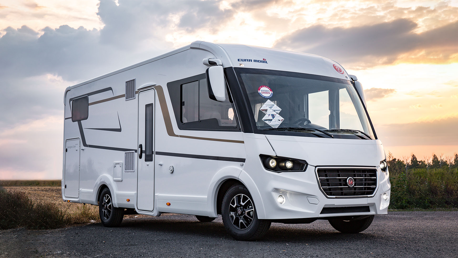 Půjčovna obytných vozů MB foto 2