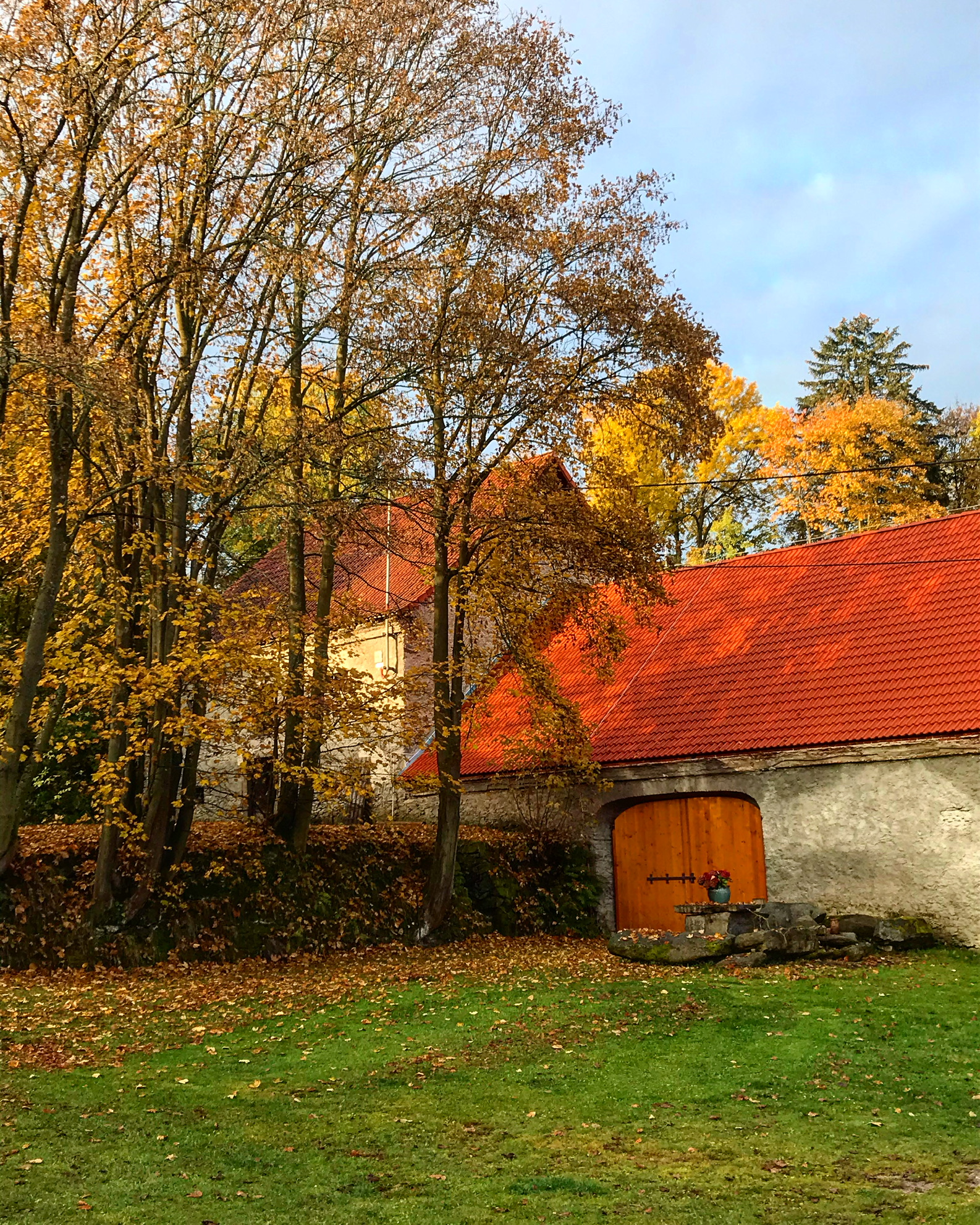 Pod šumavskou lípou foto 2