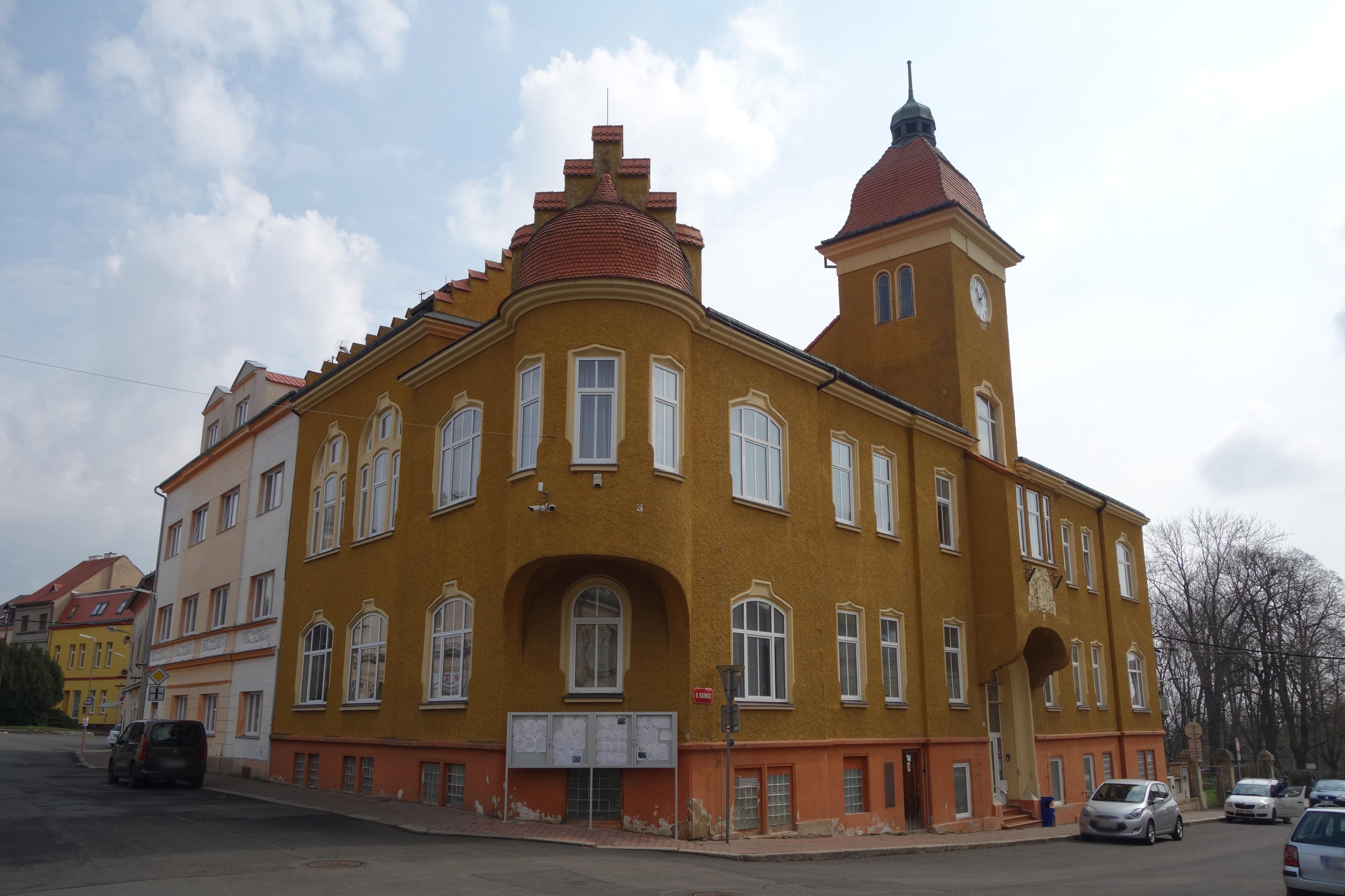 Hrob - městský úřad foto 3