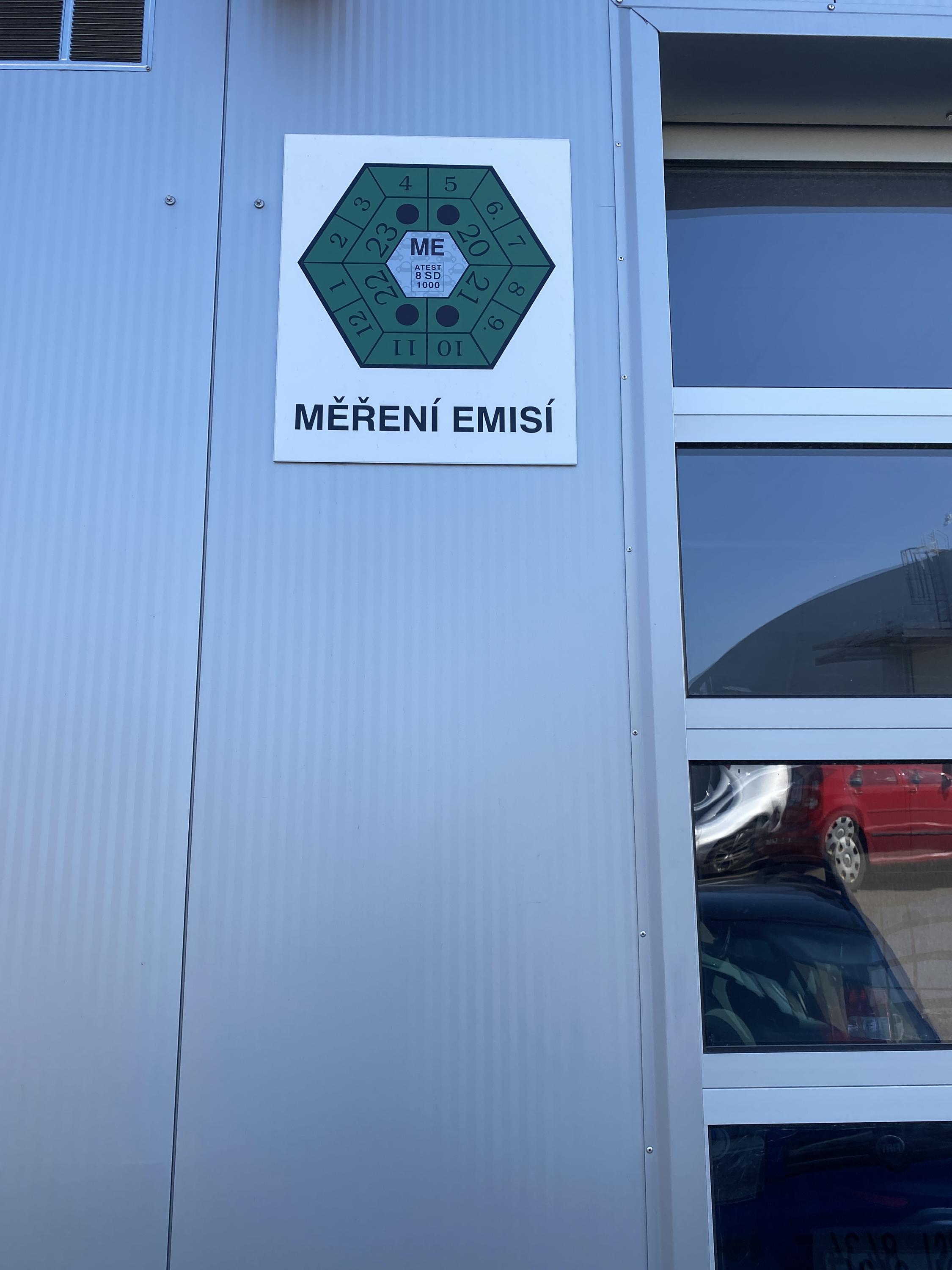 Autobazar Clever Cars s.r.o.. foto 3